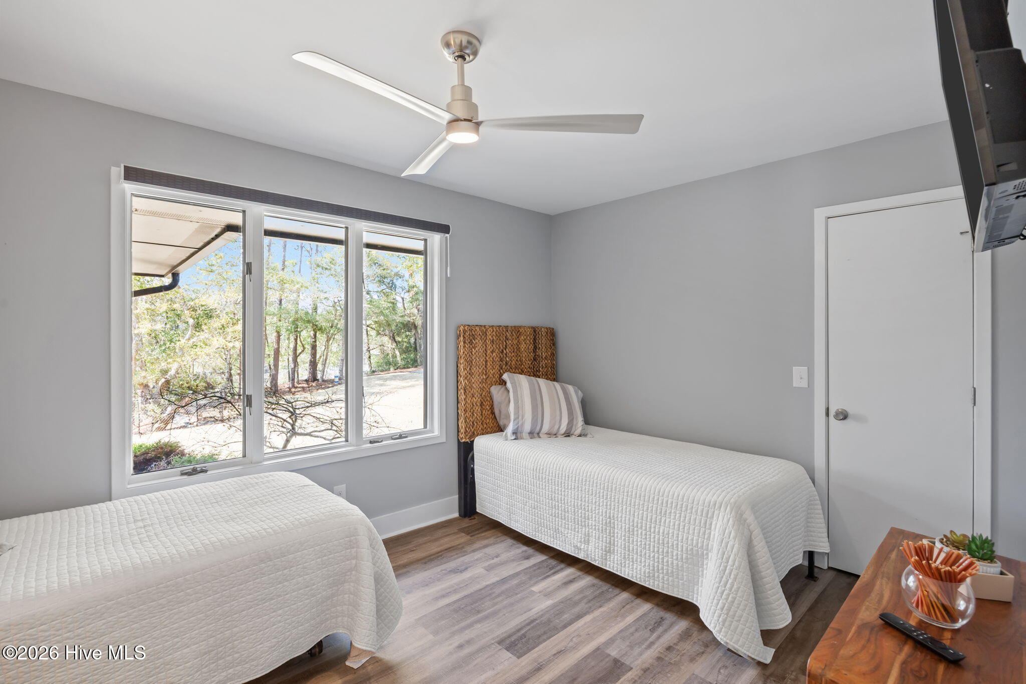 100560394 | Photo 40