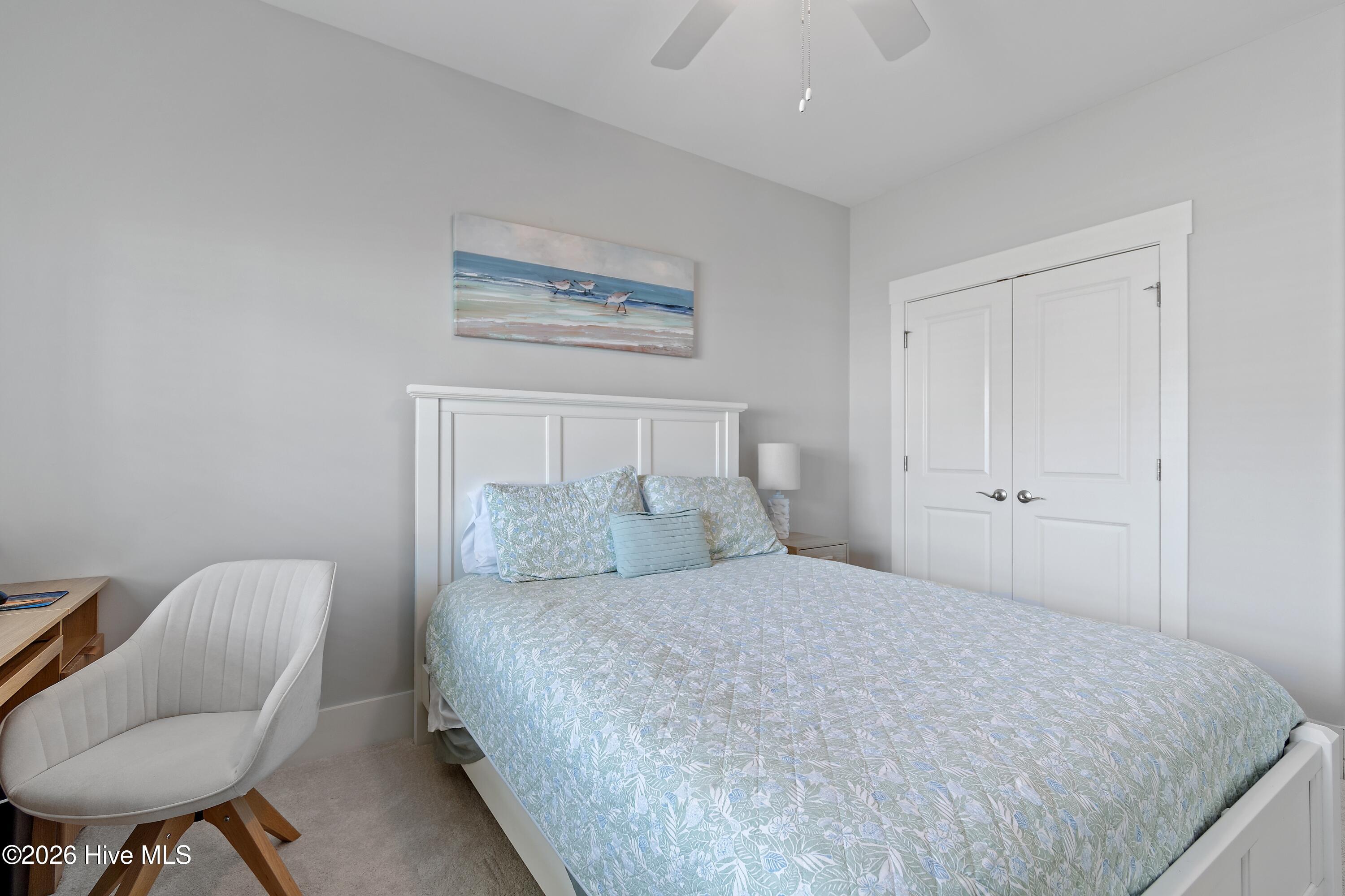 100566064 | Photo 31