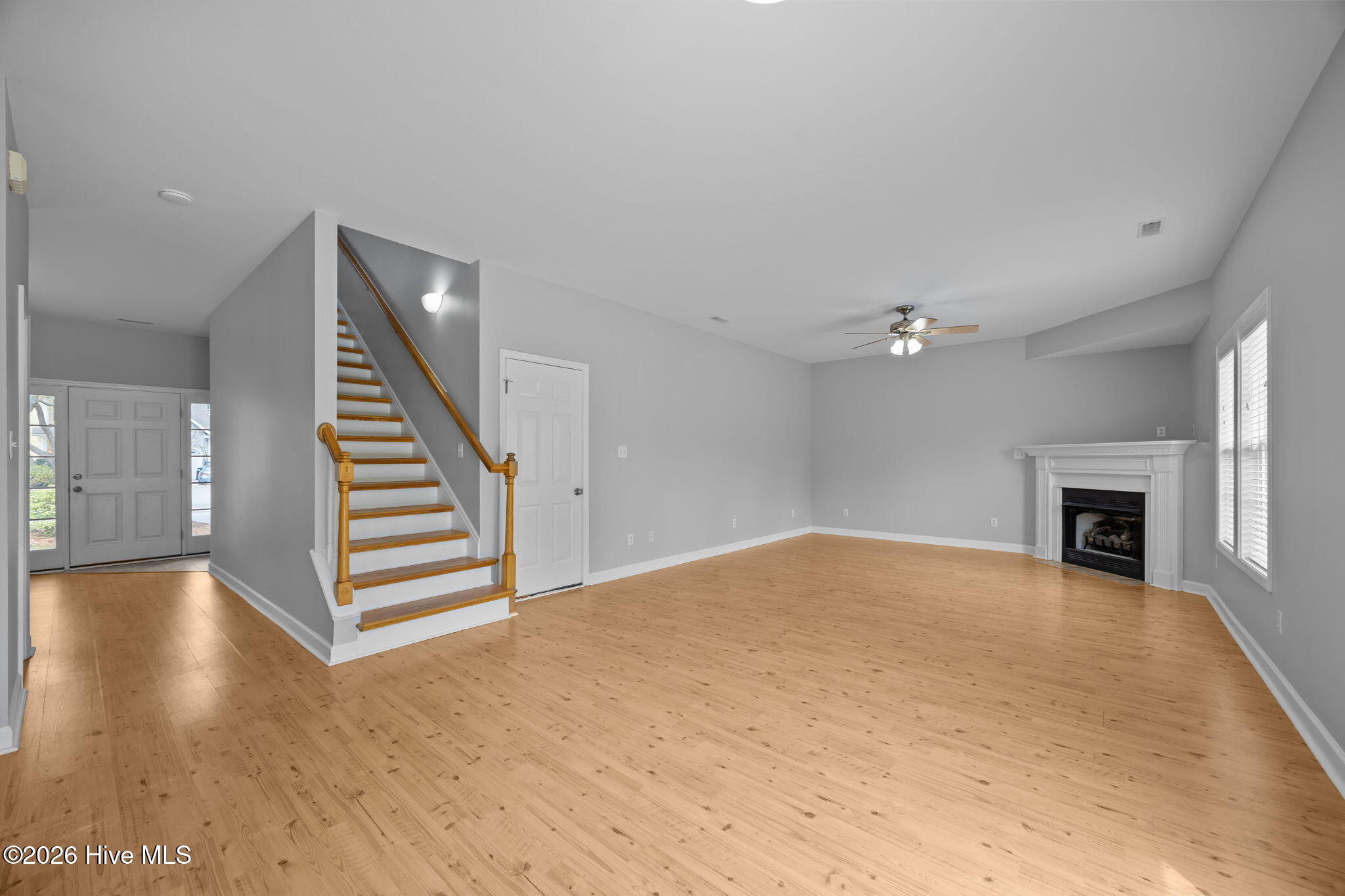 100565984 | Photo 10