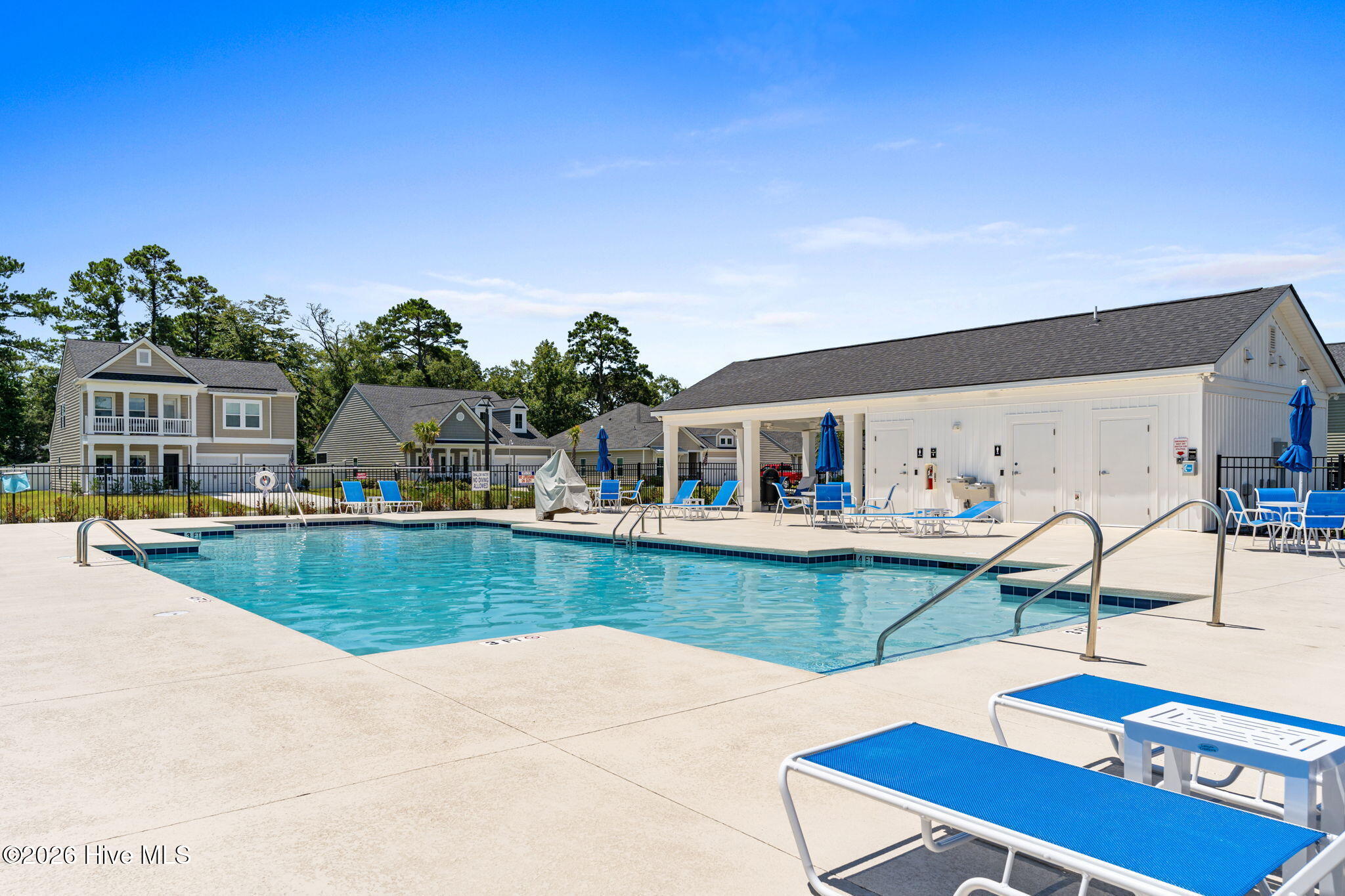 100559811 | Photo 44