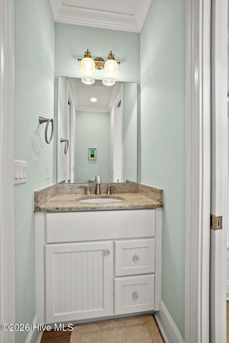 100558393 | Photo 27