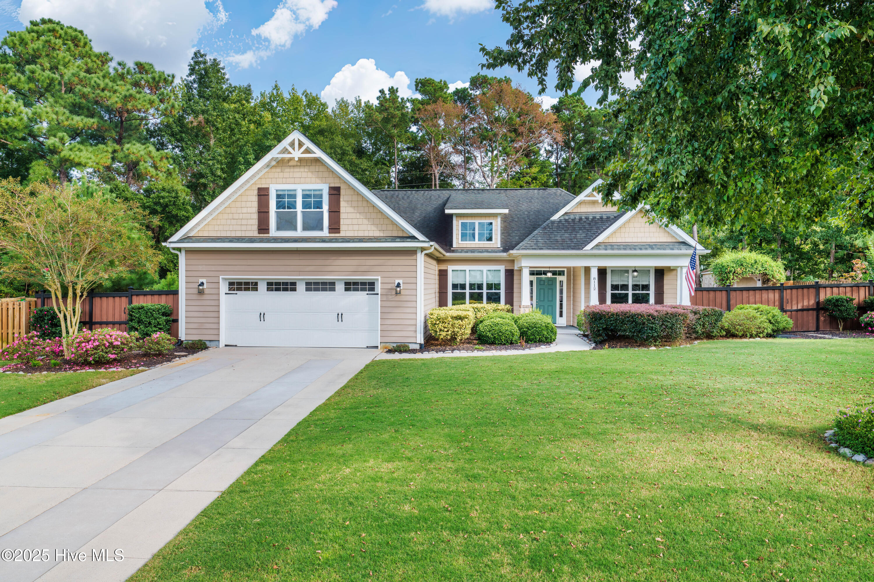 100532566 | Photo 47