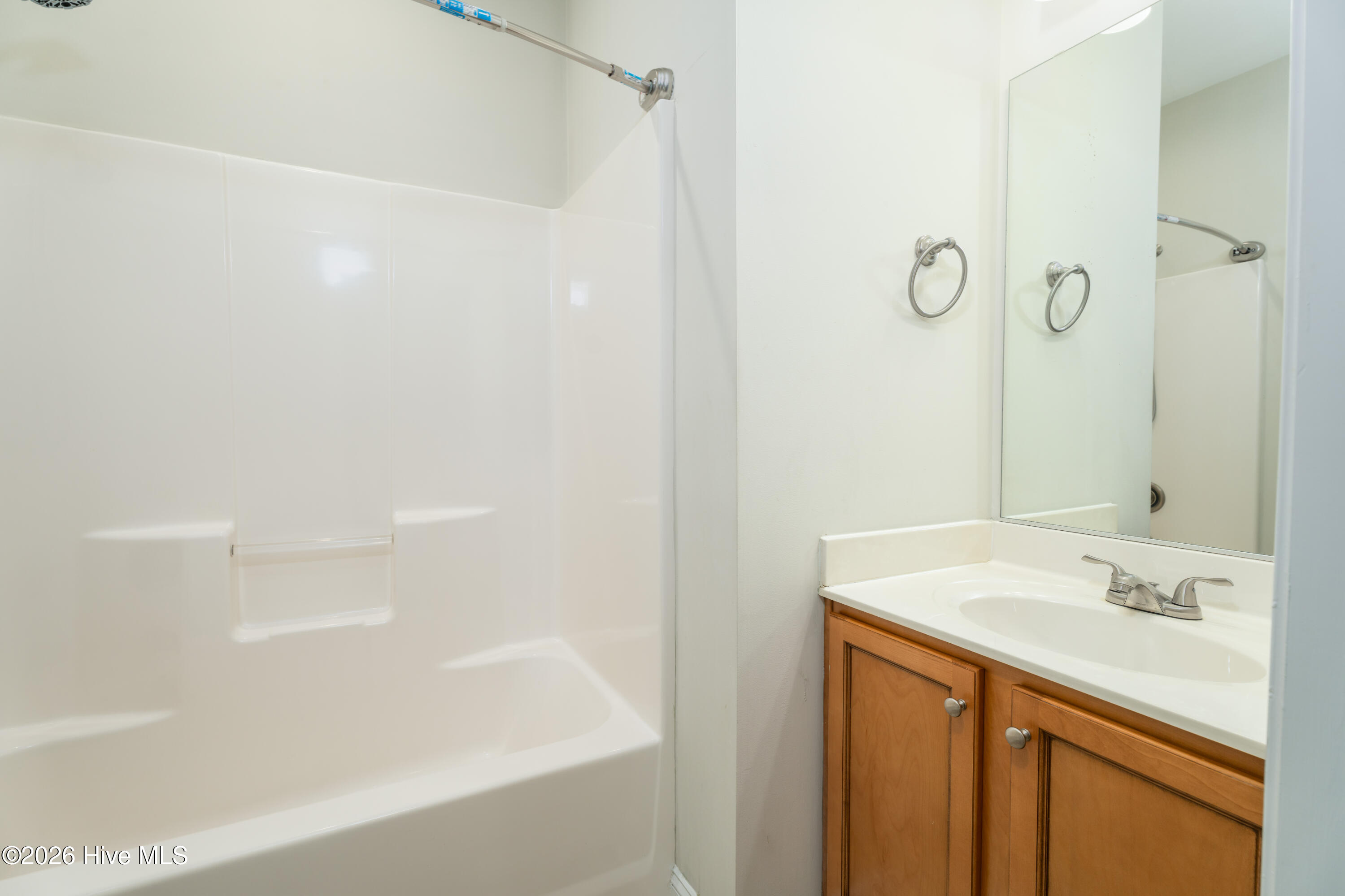 100569563 | Photo 21