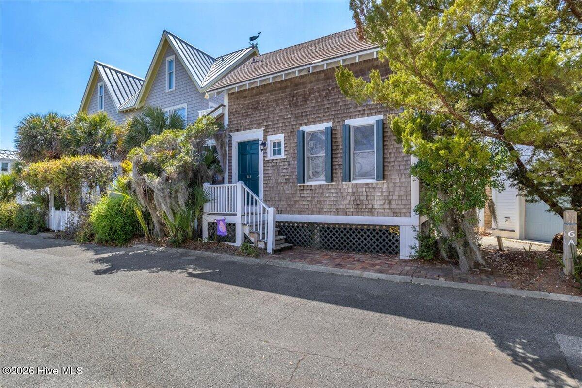 100563686 | Photo 11