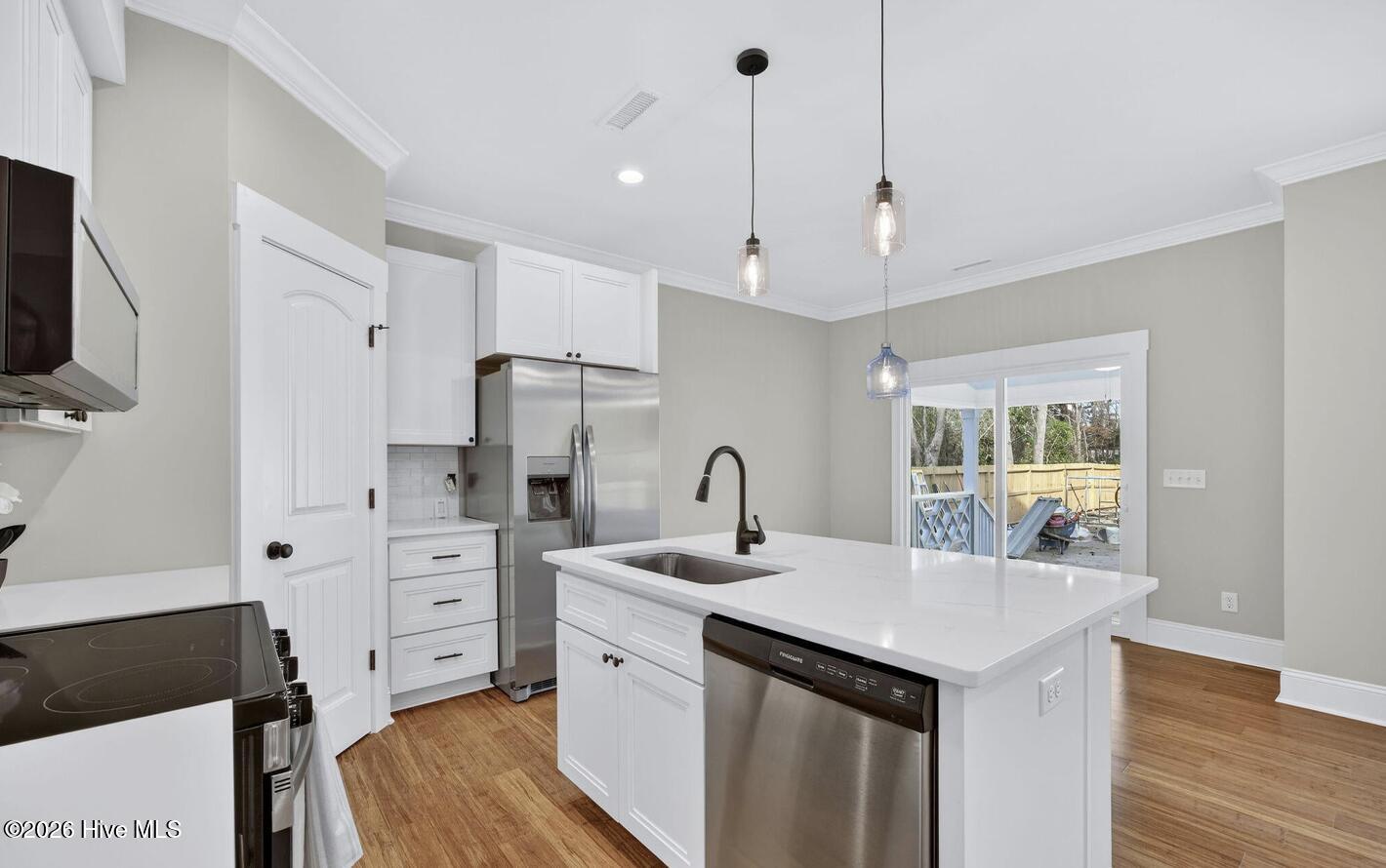 404 S Bodenheimer Street, Burgaw, NC, 28425