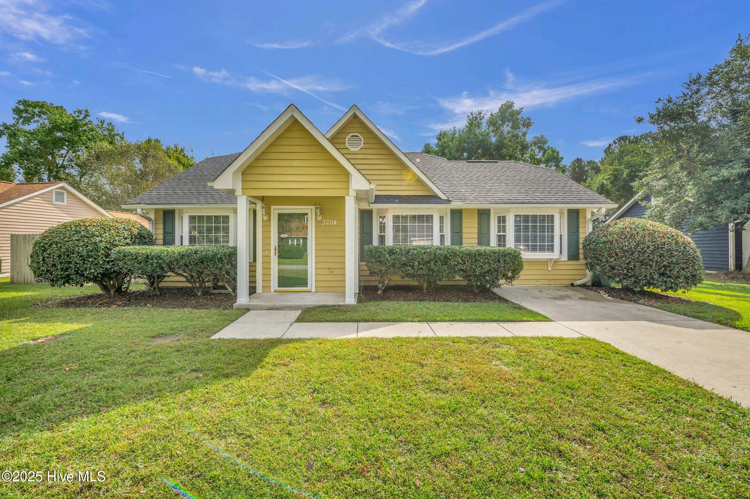 Homes for sale in Castle Hayne, NC | 3204 Galway Rd, Castle Hayne, NC 28429 | MLS# 100535250