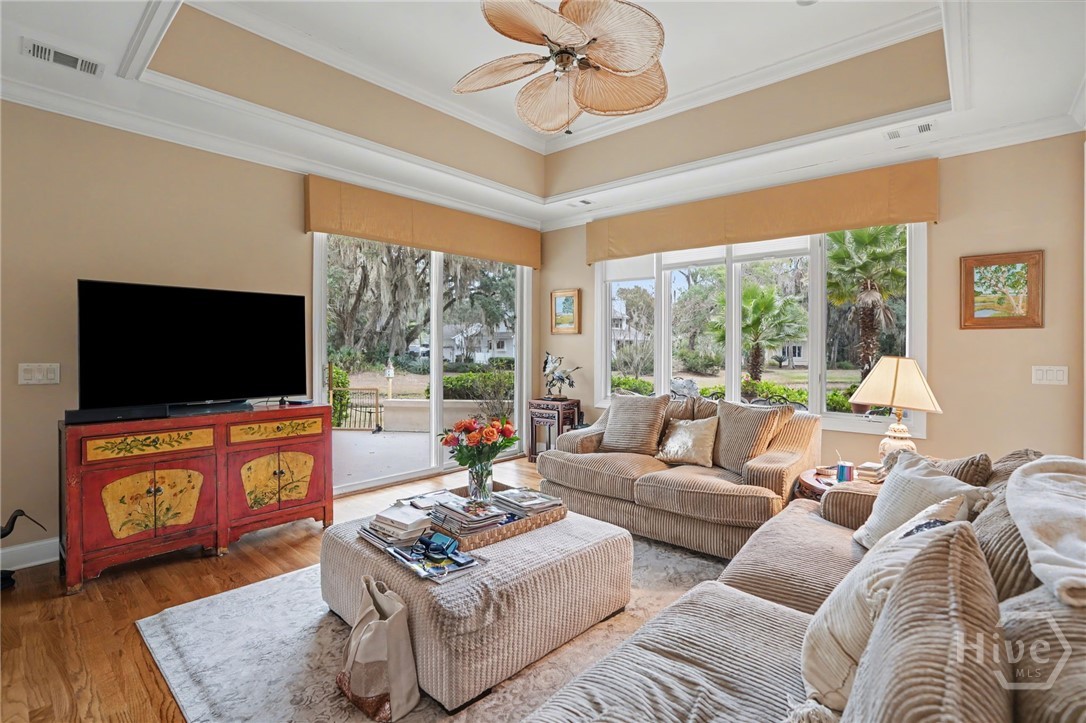 Sitting area off Kitchen