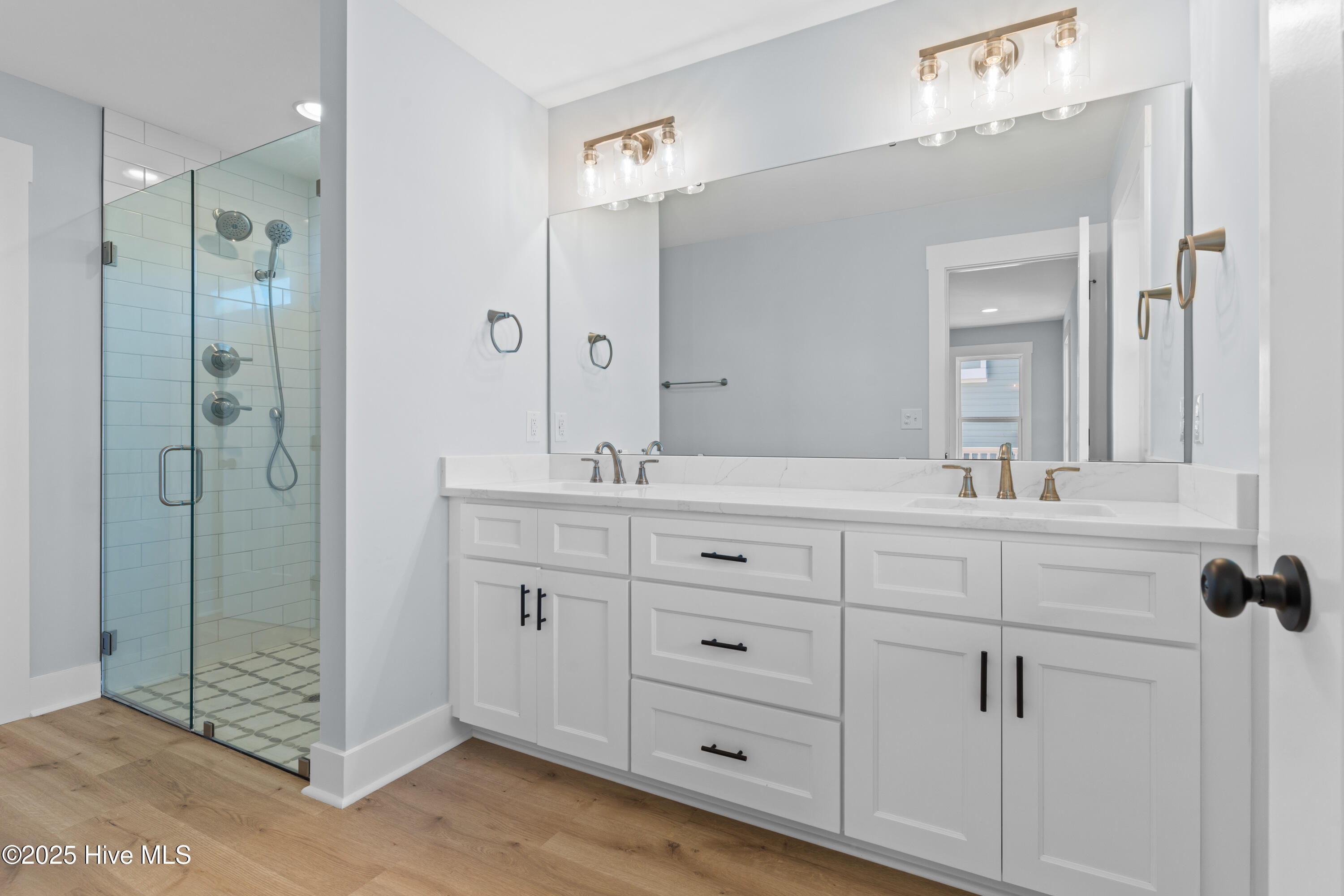 100545556 | Photo 60