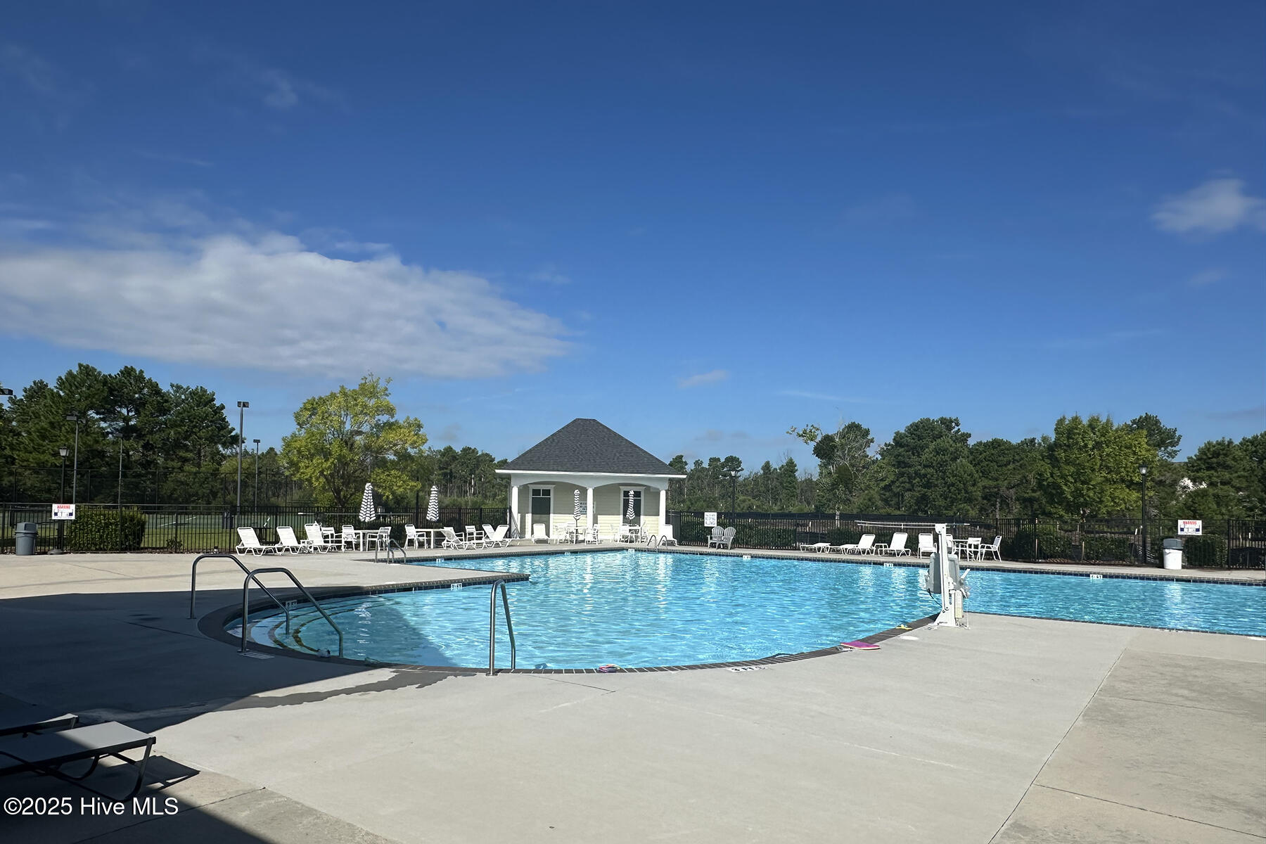 100549999 | Photo 22