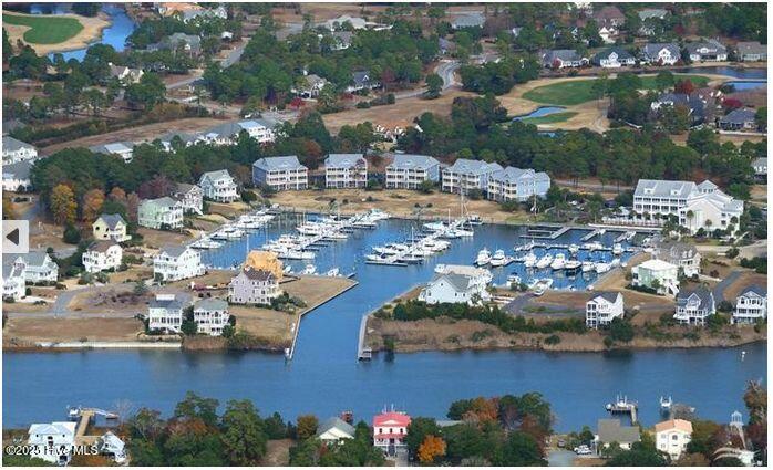 100506420 | Photo 48