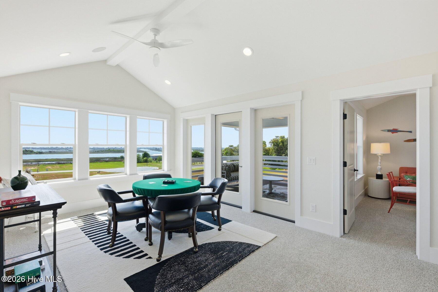 100490520 | Photo 41