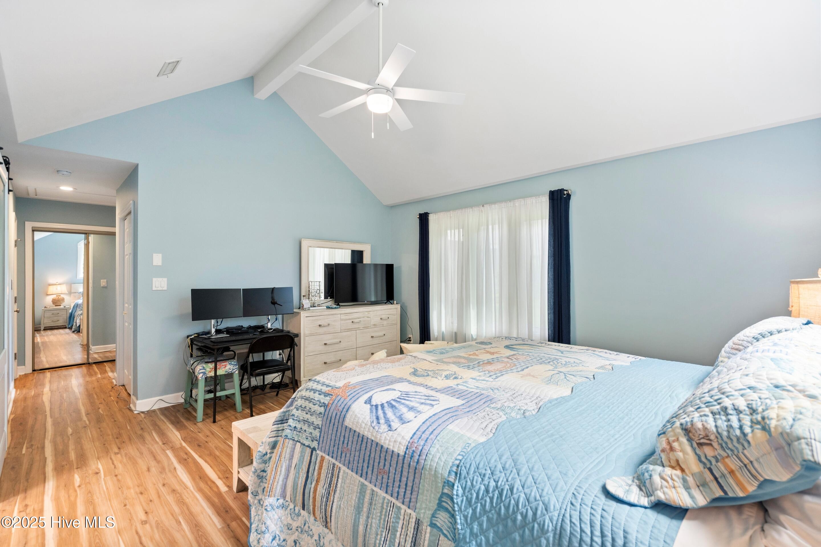 100517106 | Photo 27