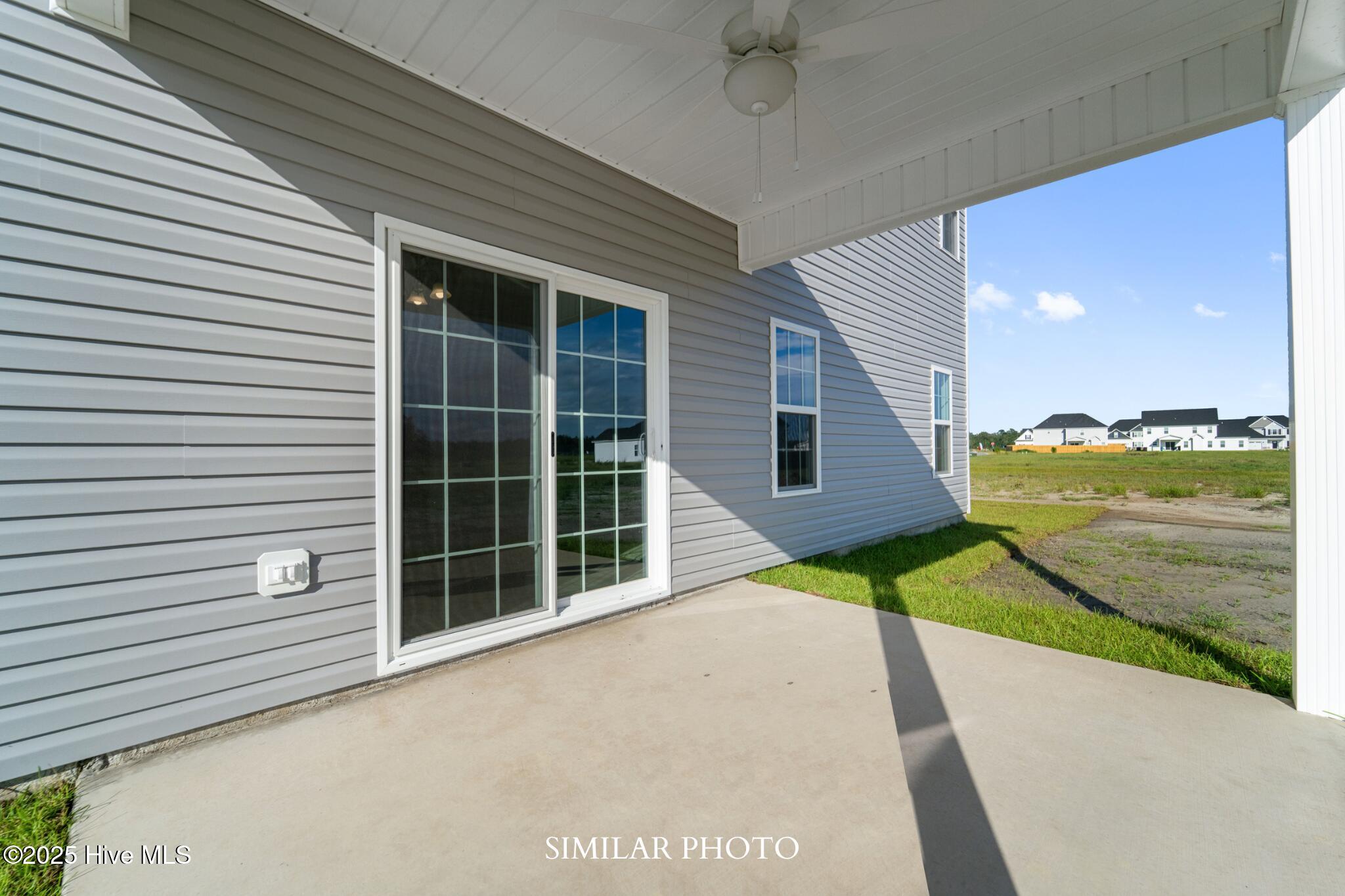 100546136 | Photo 35