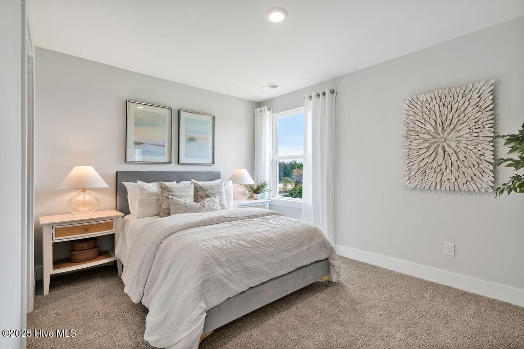 100568155 | Photo 31