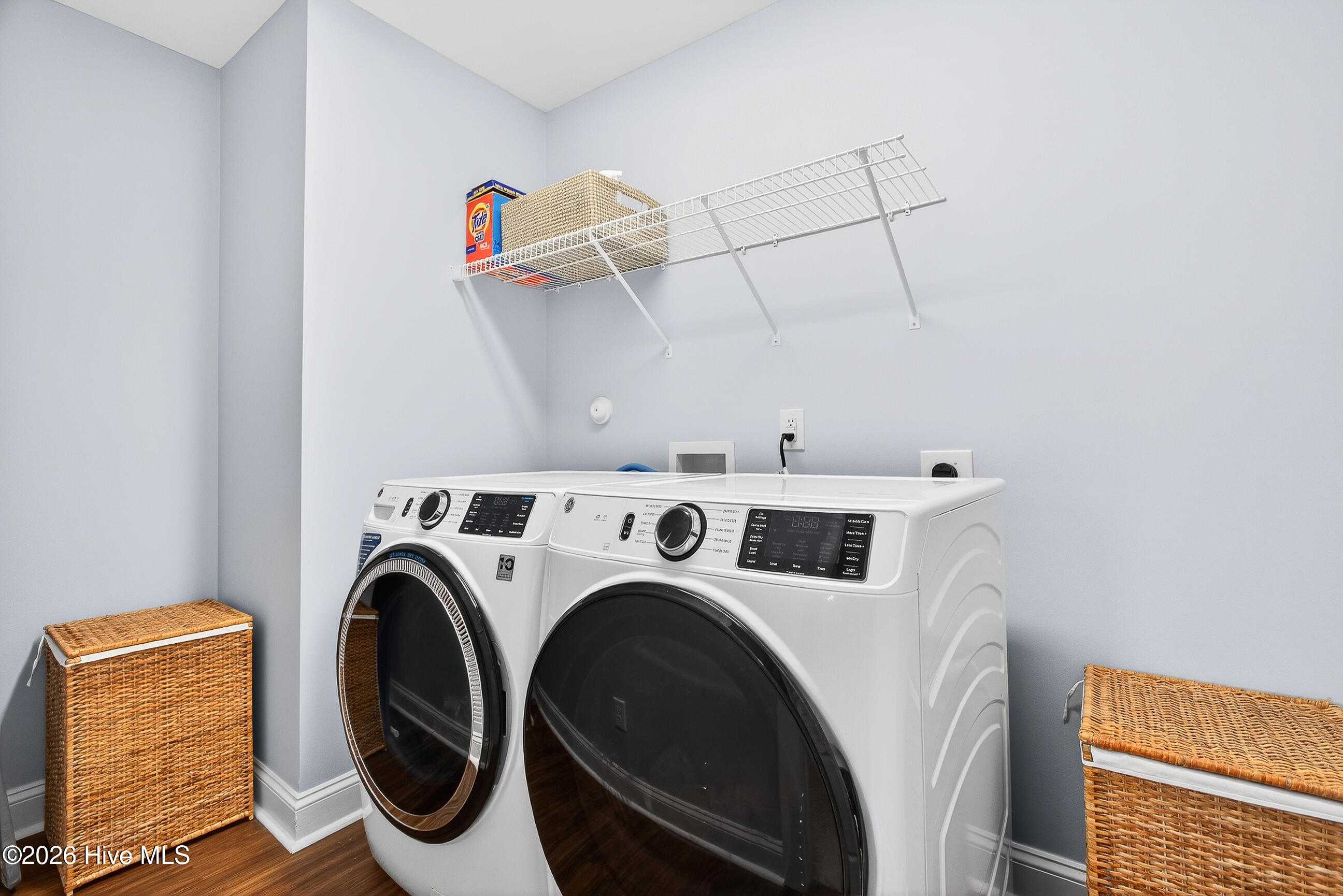 100563348 | Photo 38