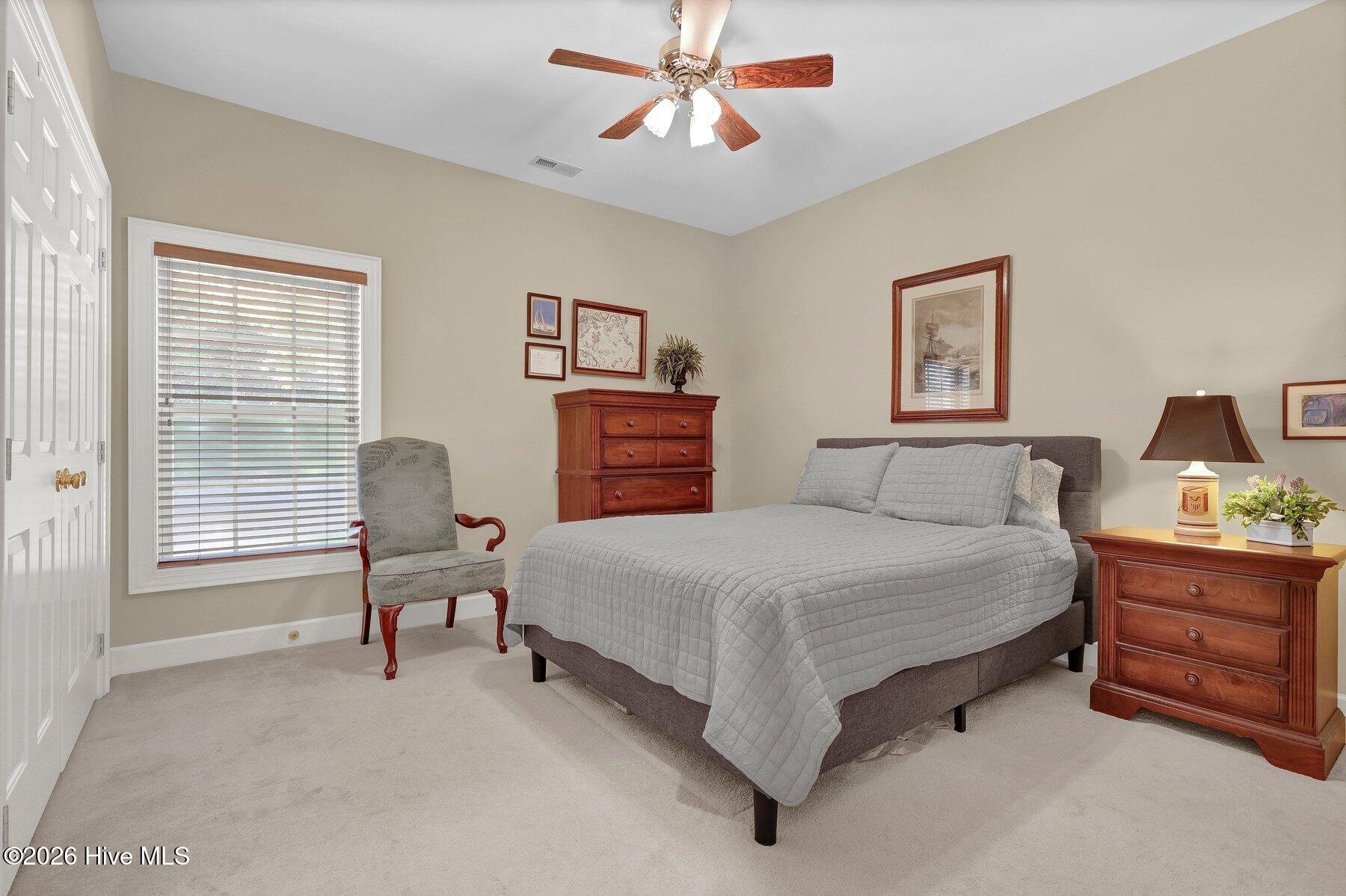 100567286 | Photo 14