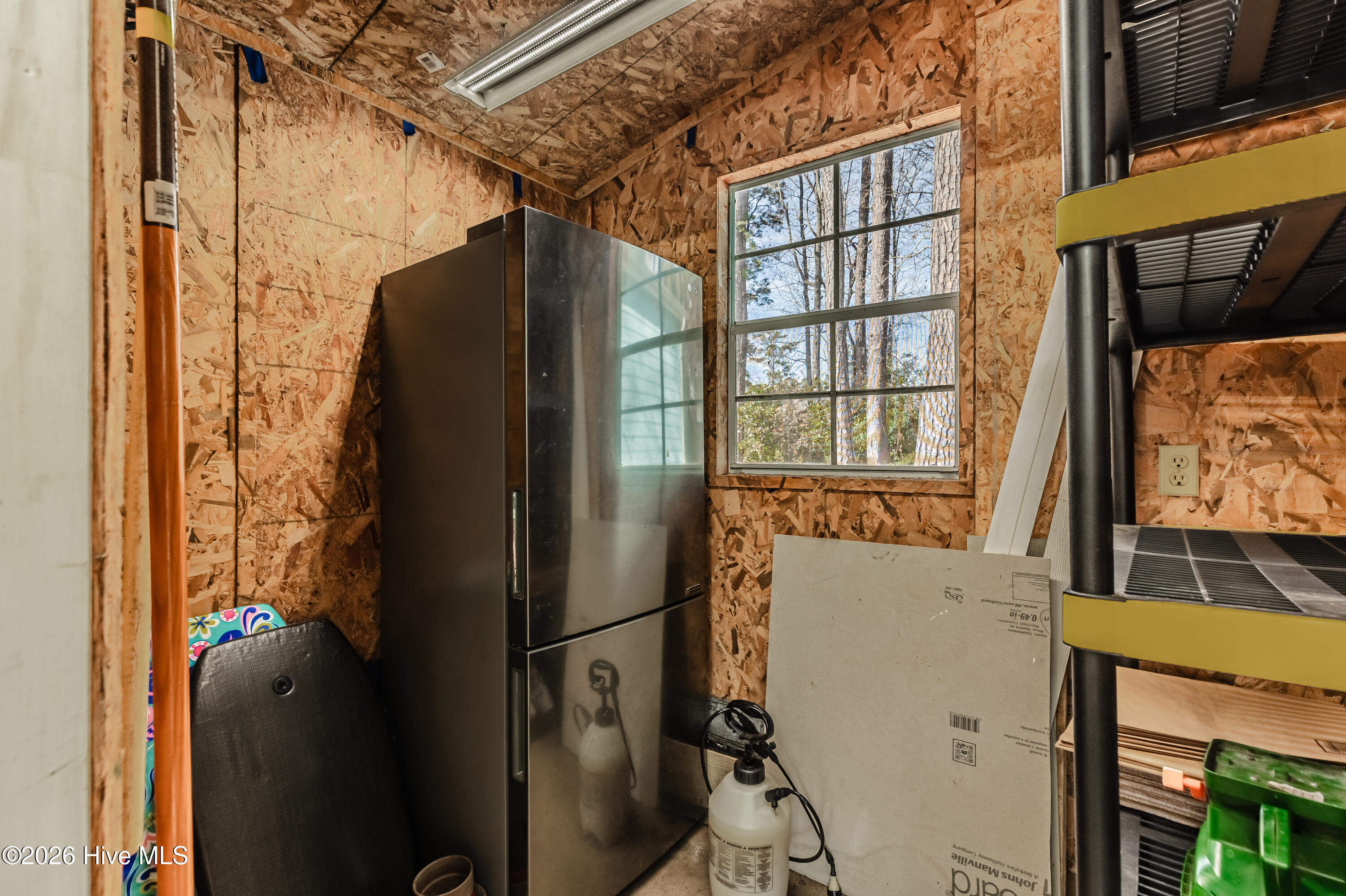 100555221 | Photo 33