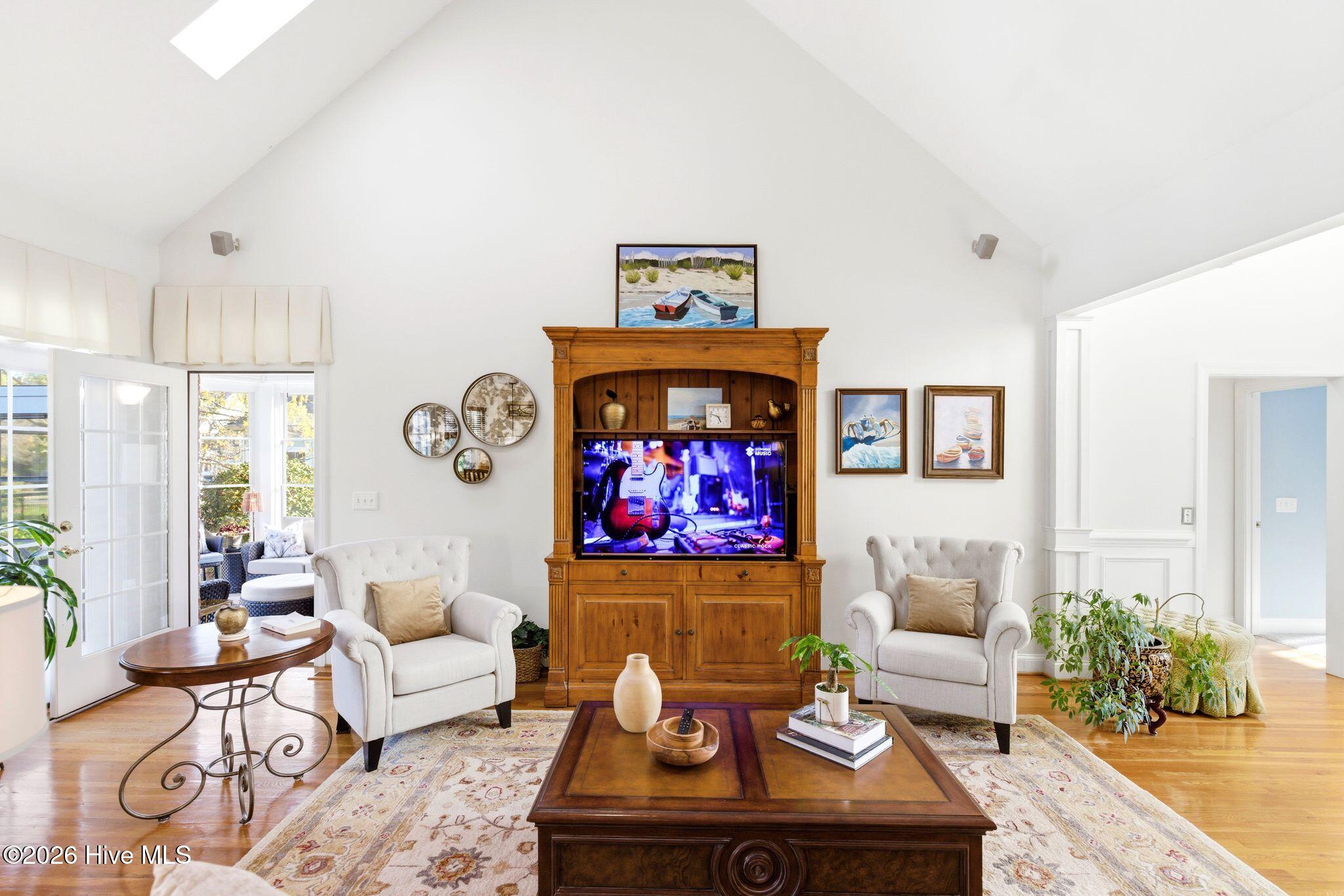 100564918 | Photo 13