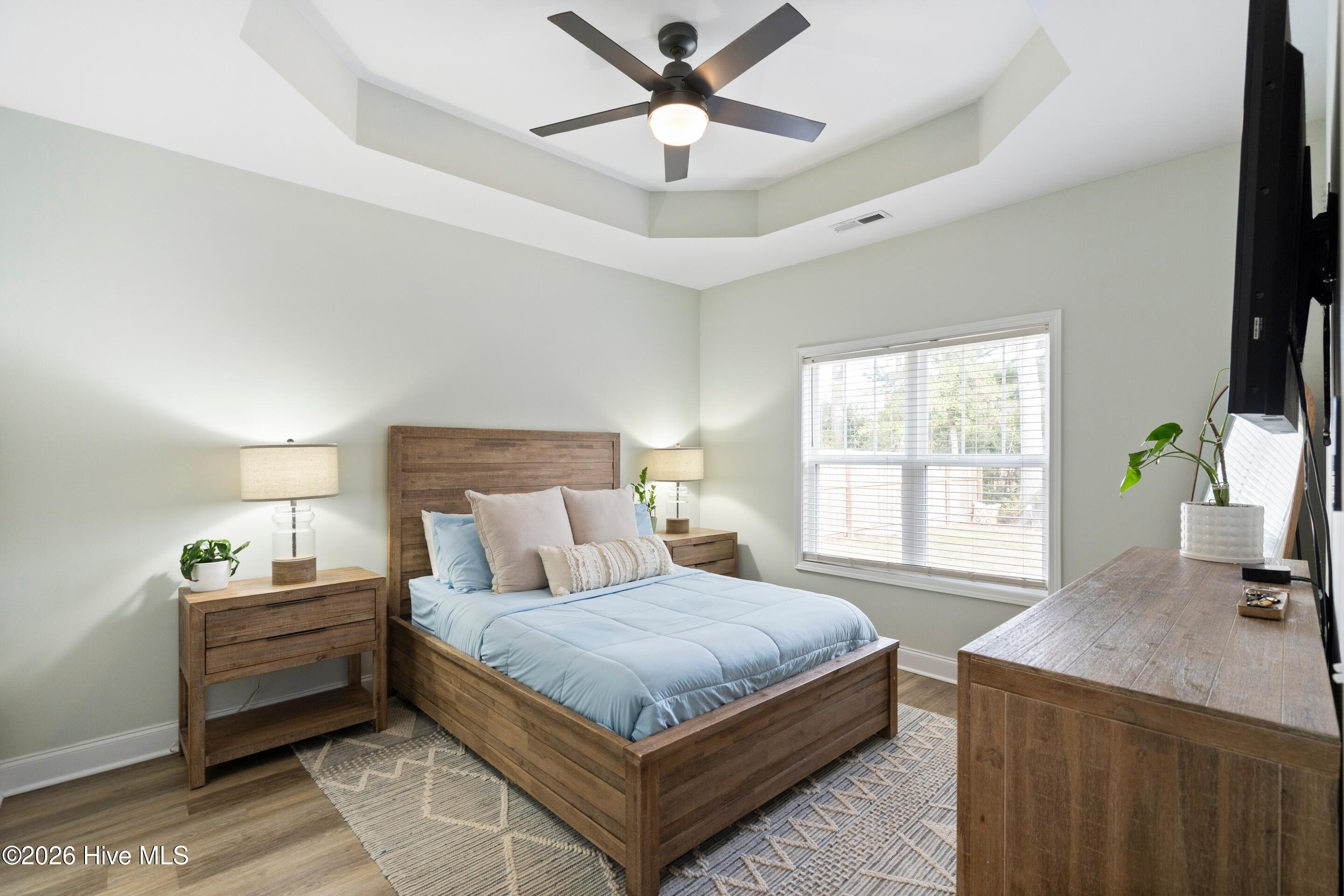 100547558 | Photo 14