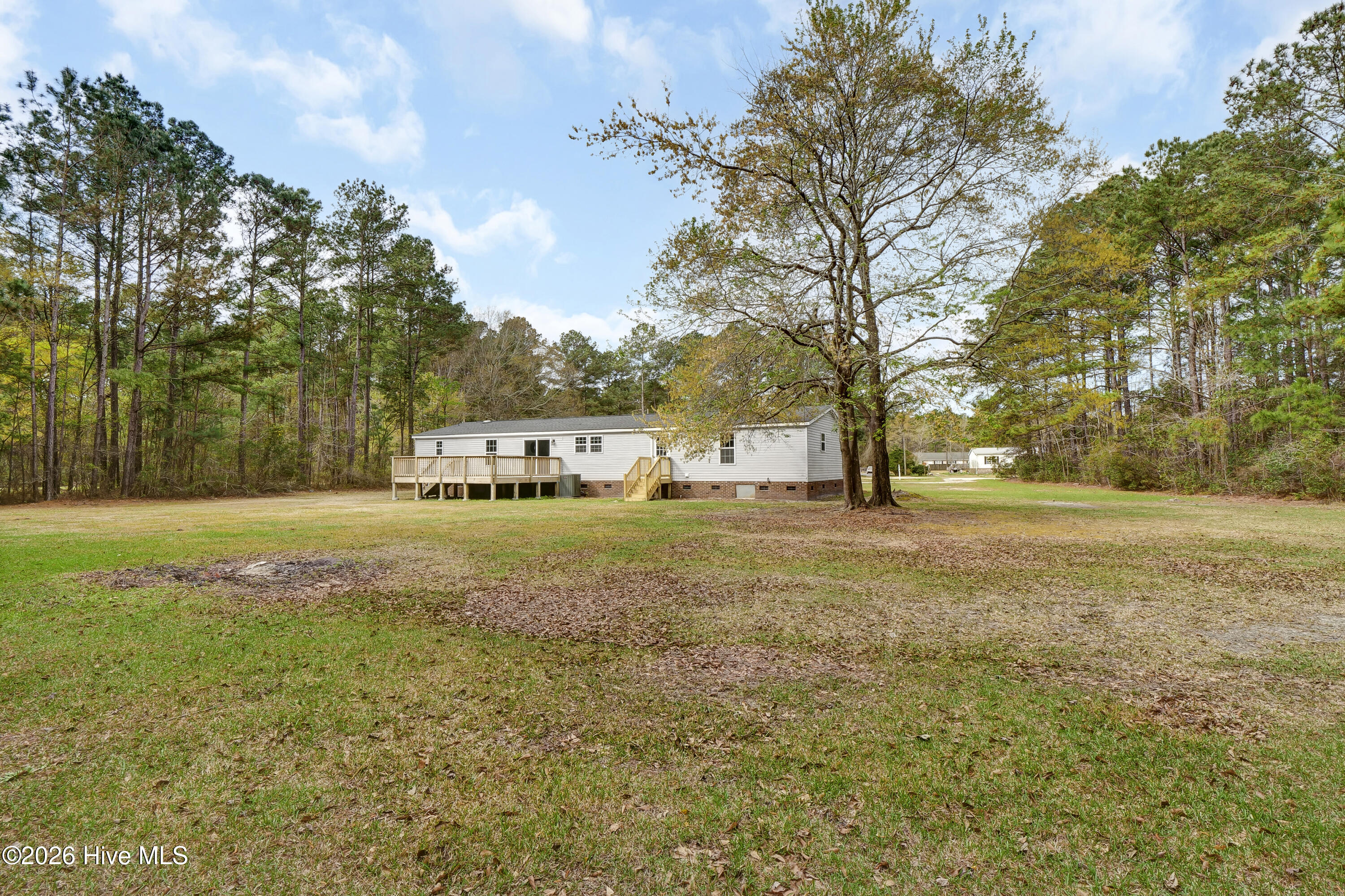 100563063 | Photo 33