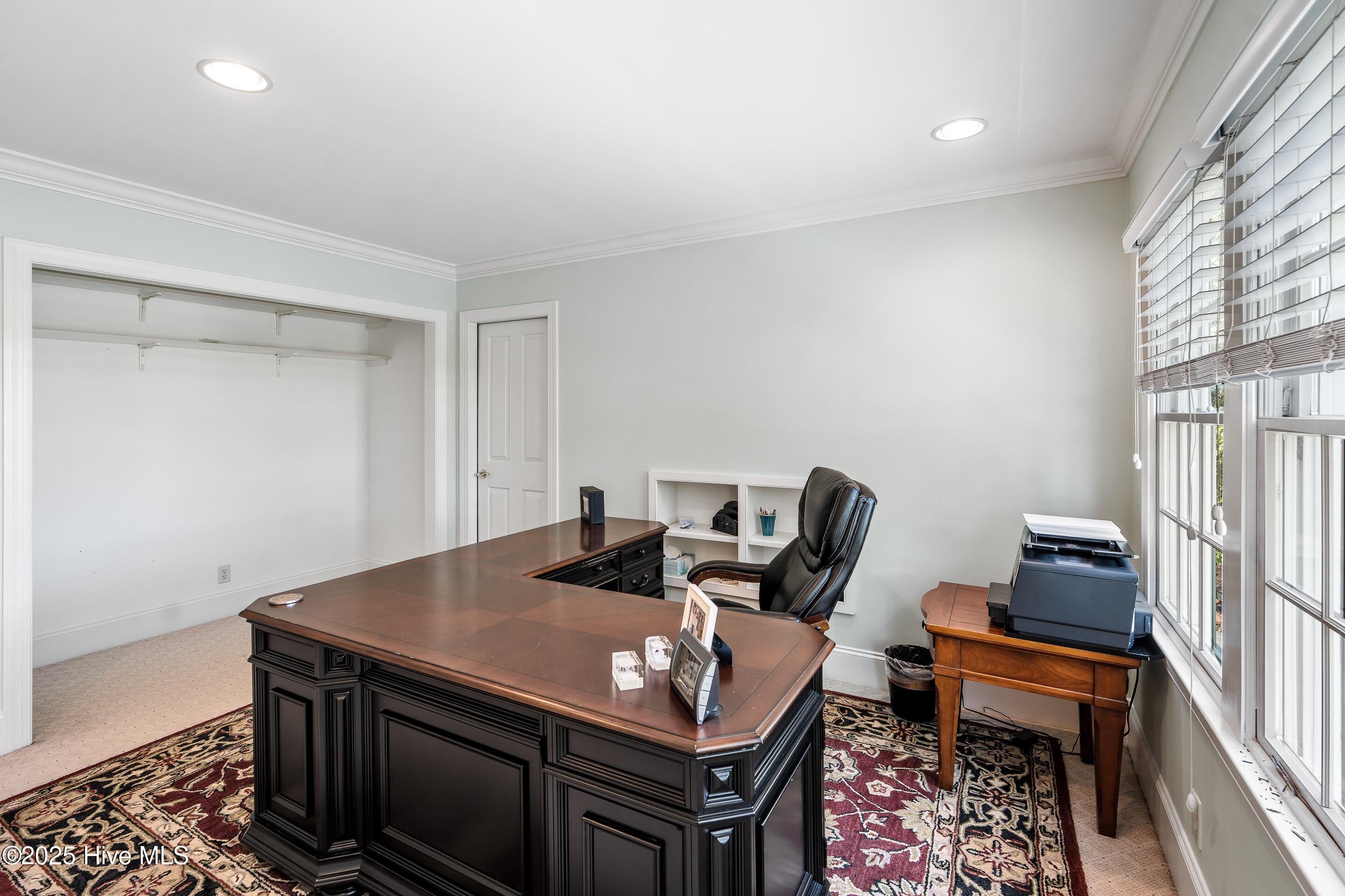 100520099 | Photo 52