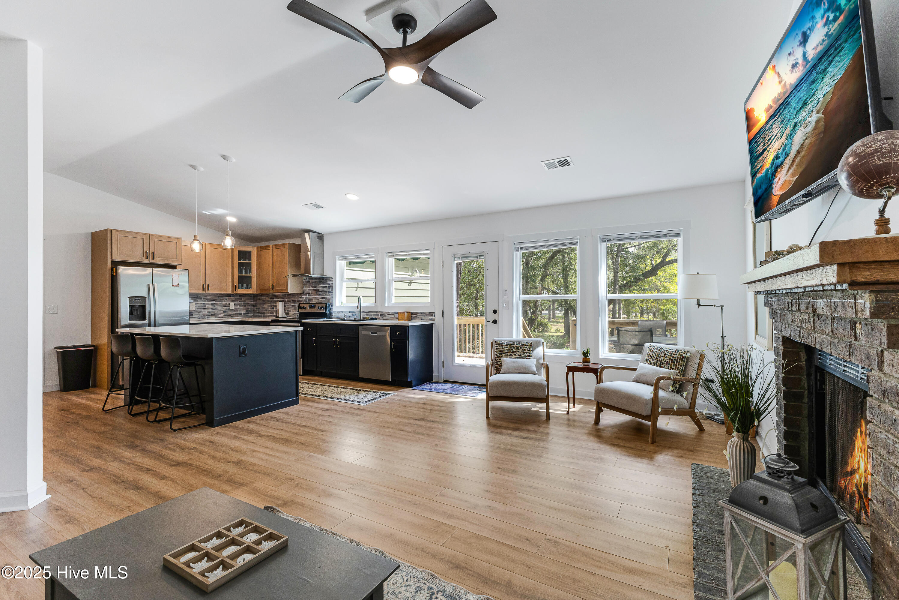 704 Shoreline Drive E, Sunset Beach, NC 28468 – photo 7: 704 Shoreline-9