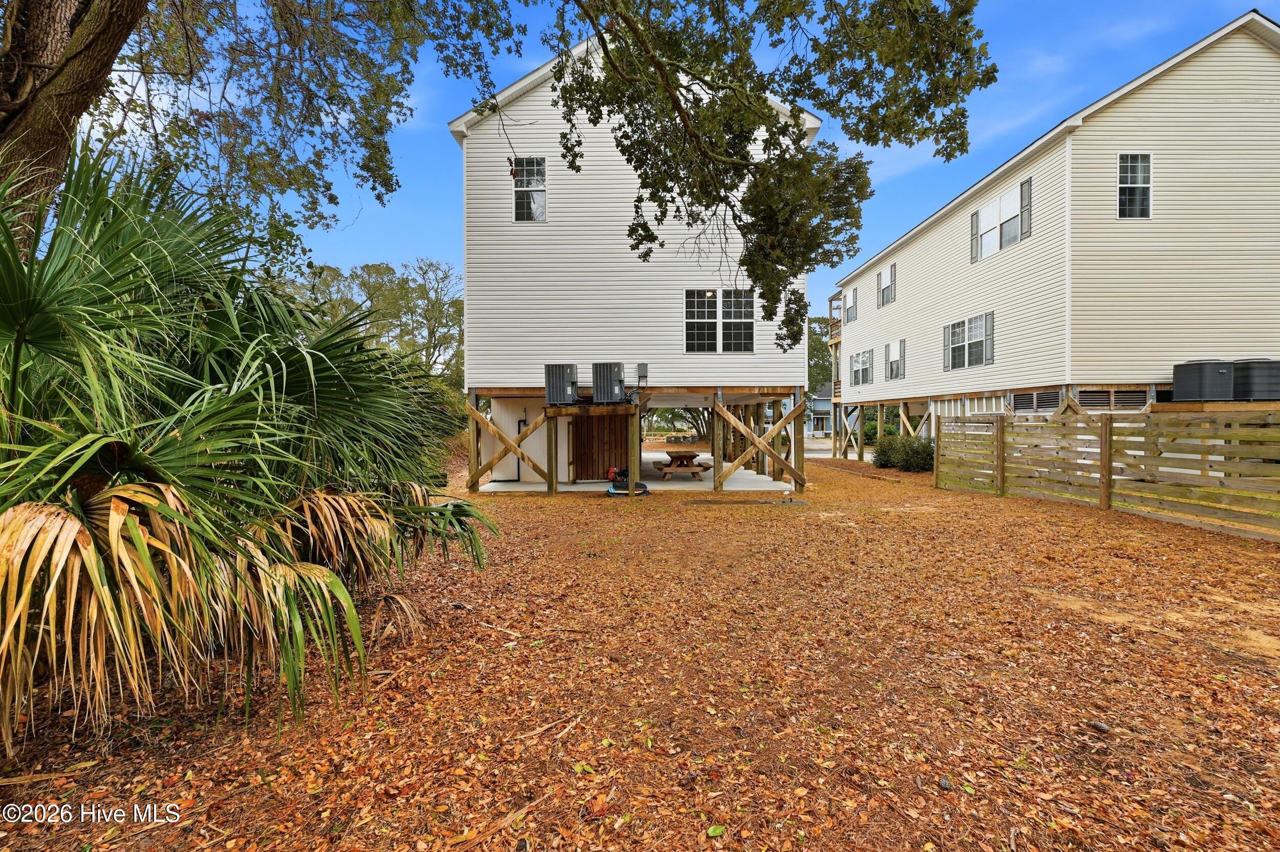 100557500 | Photo 46