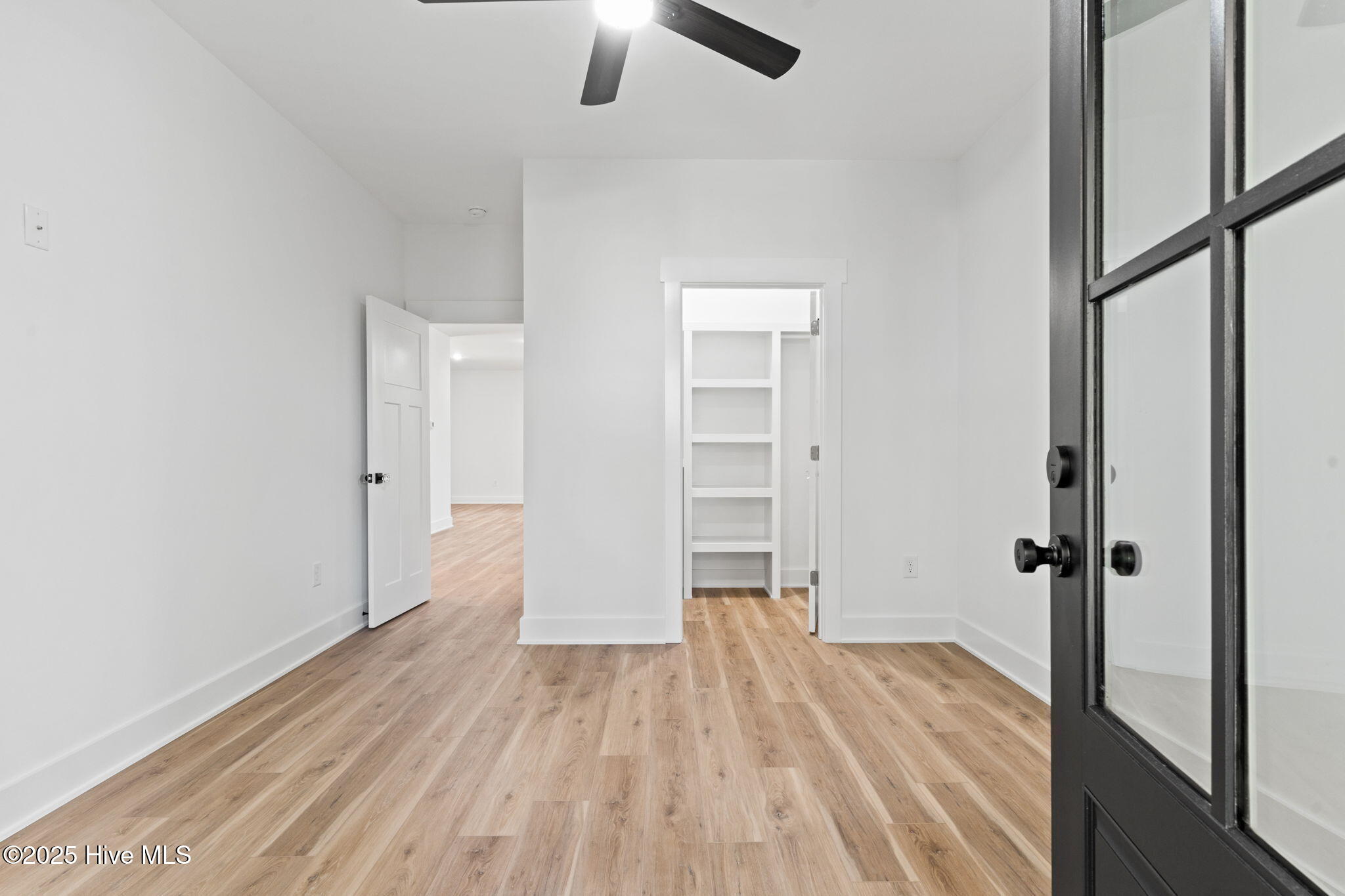 100529099 | Photo 34