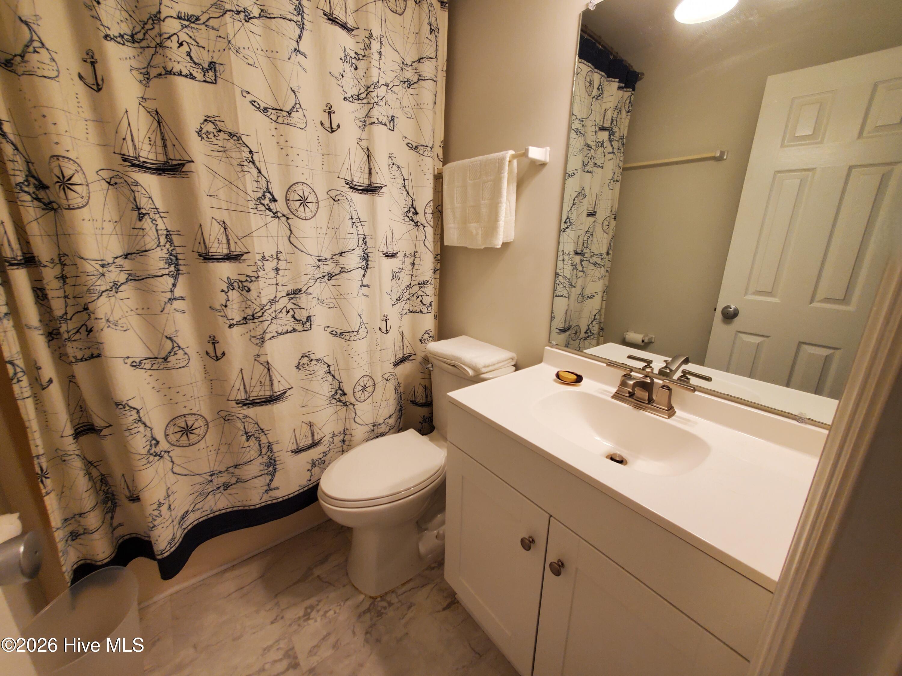 100560491 | Photo 50