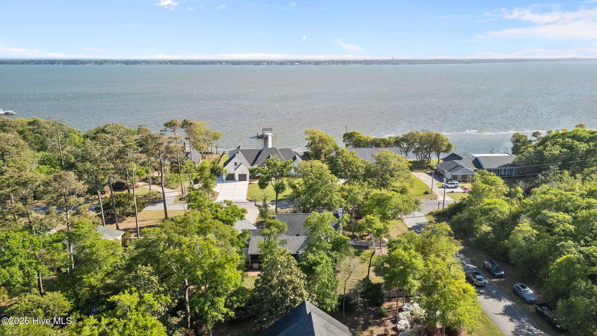 218 Lands End Road,Morehead City