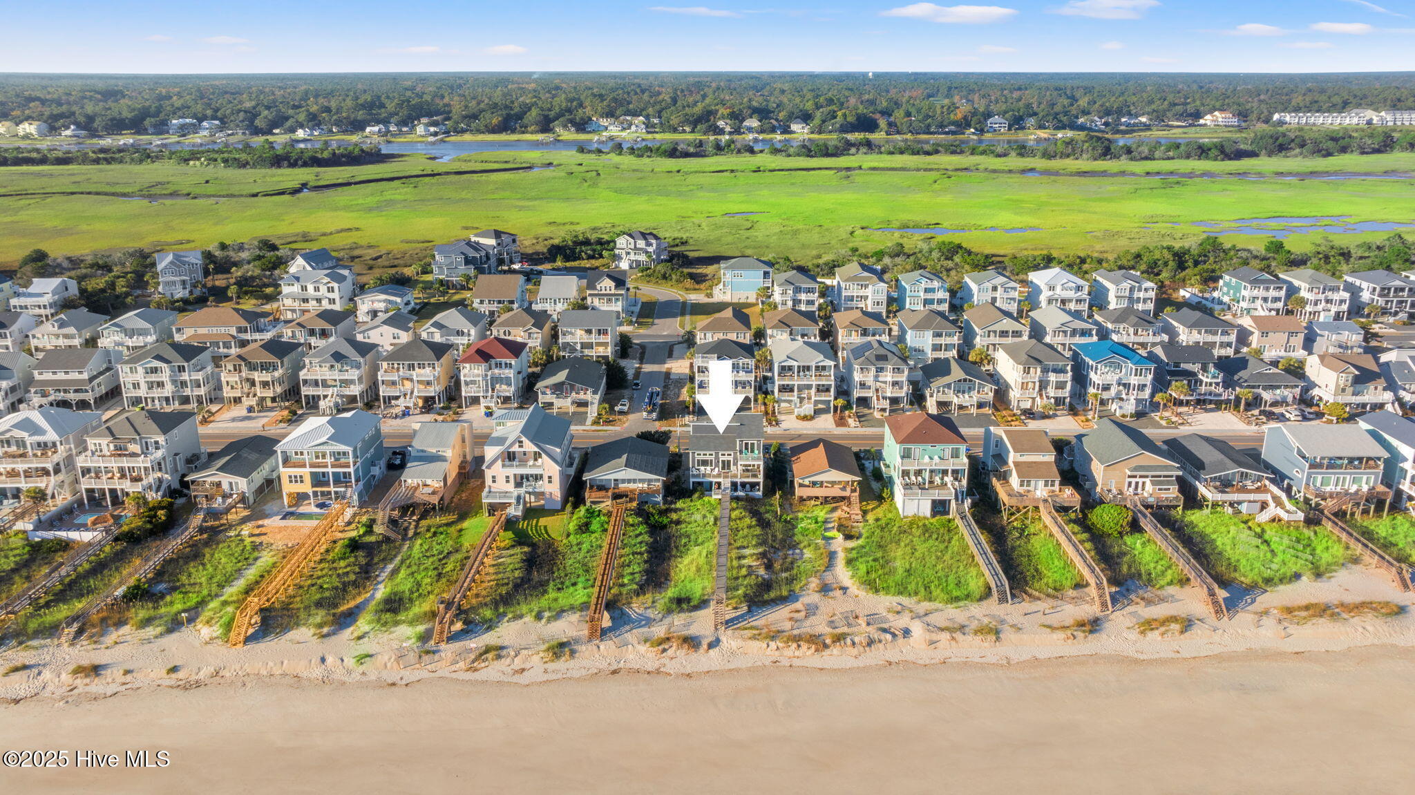 100540283 | Photo 50