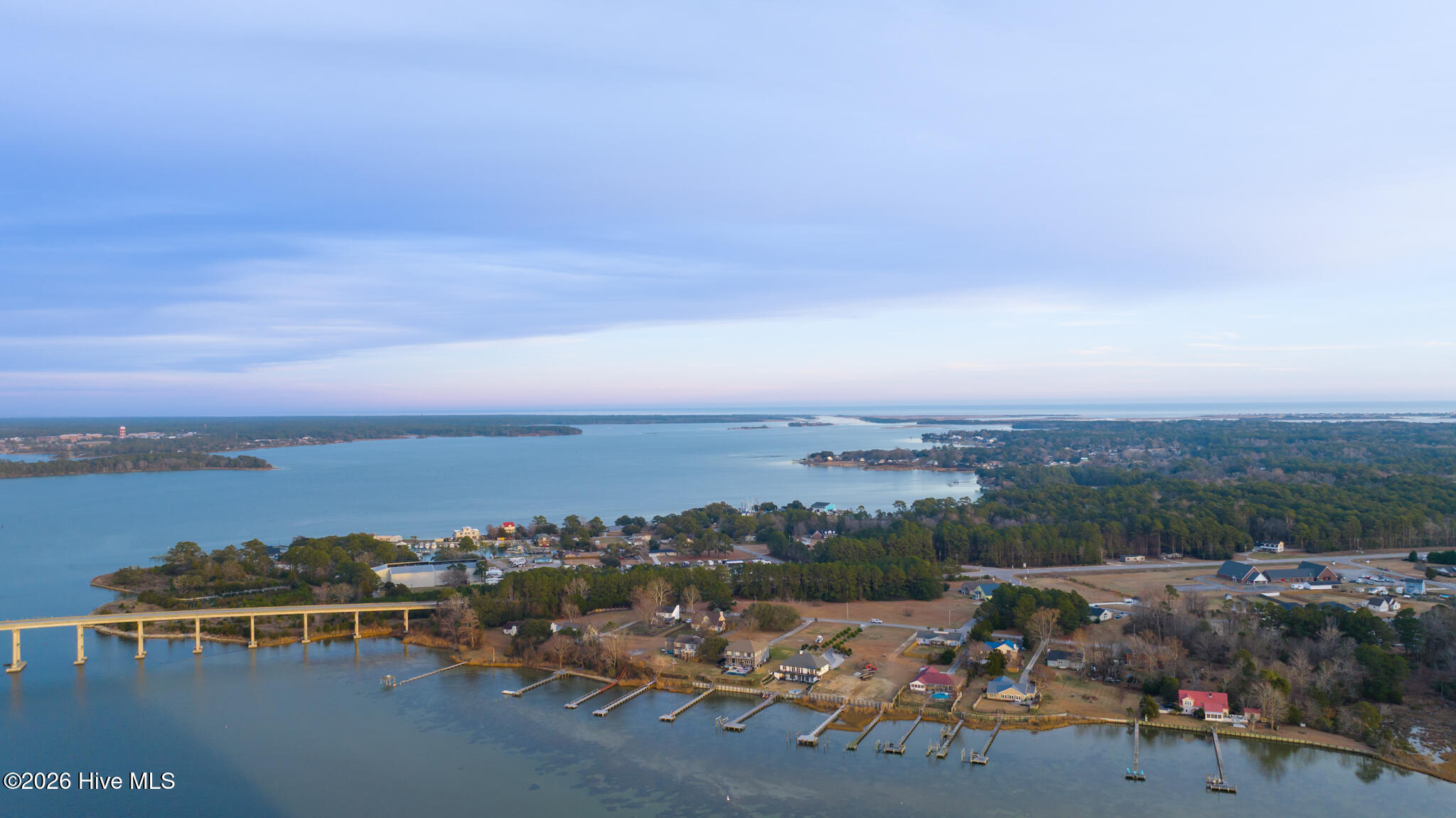 100556044 | Photo 85