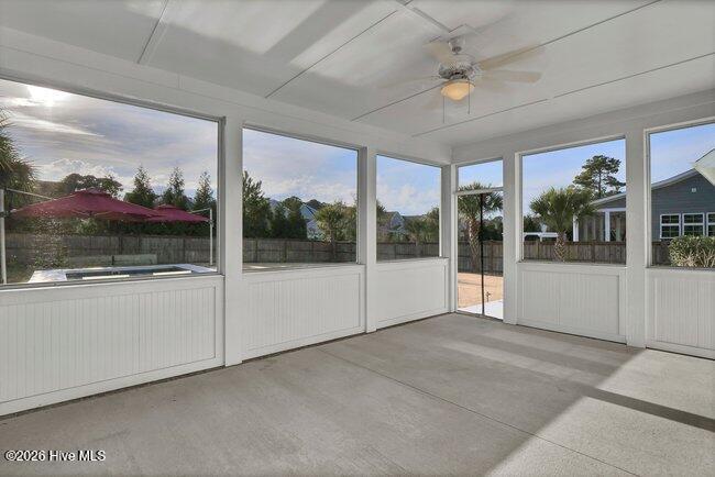 100552882 | Photo 54