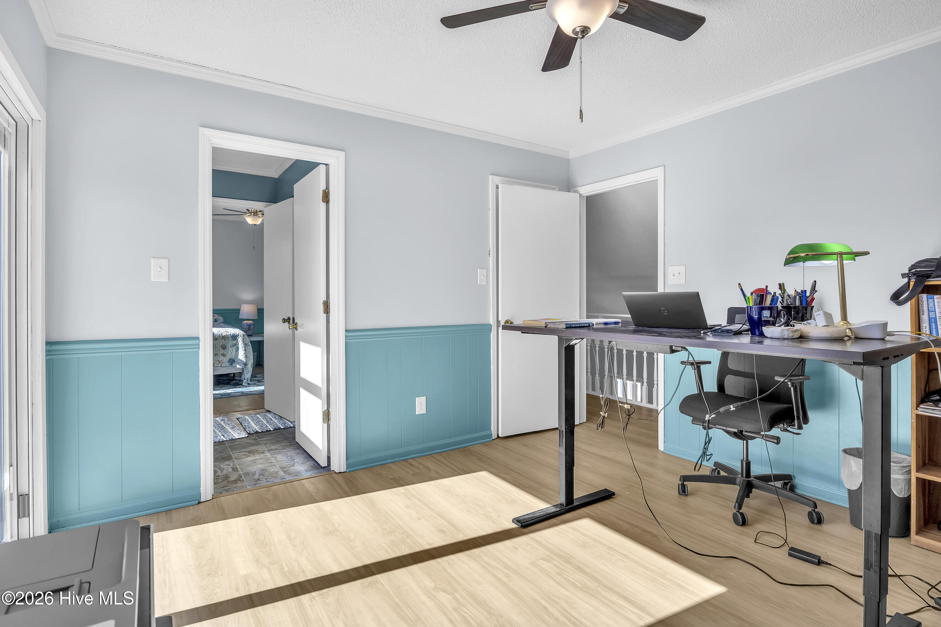 100545585 | Photo 36