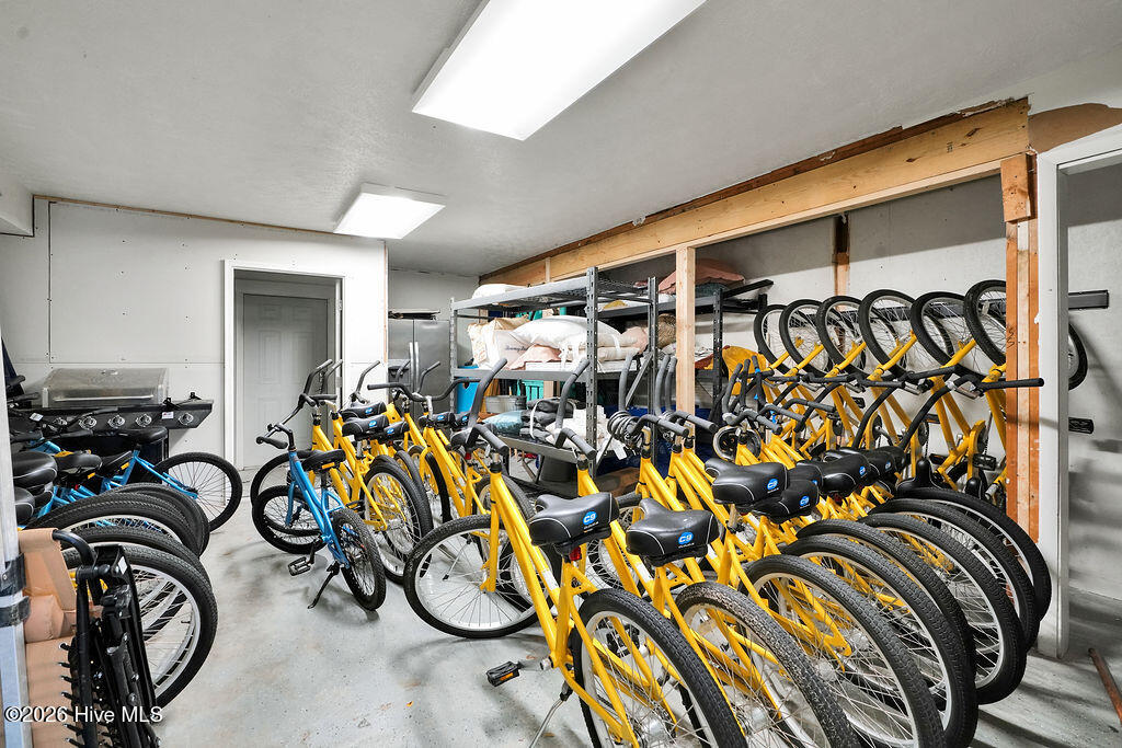 100553485 | Photo 29