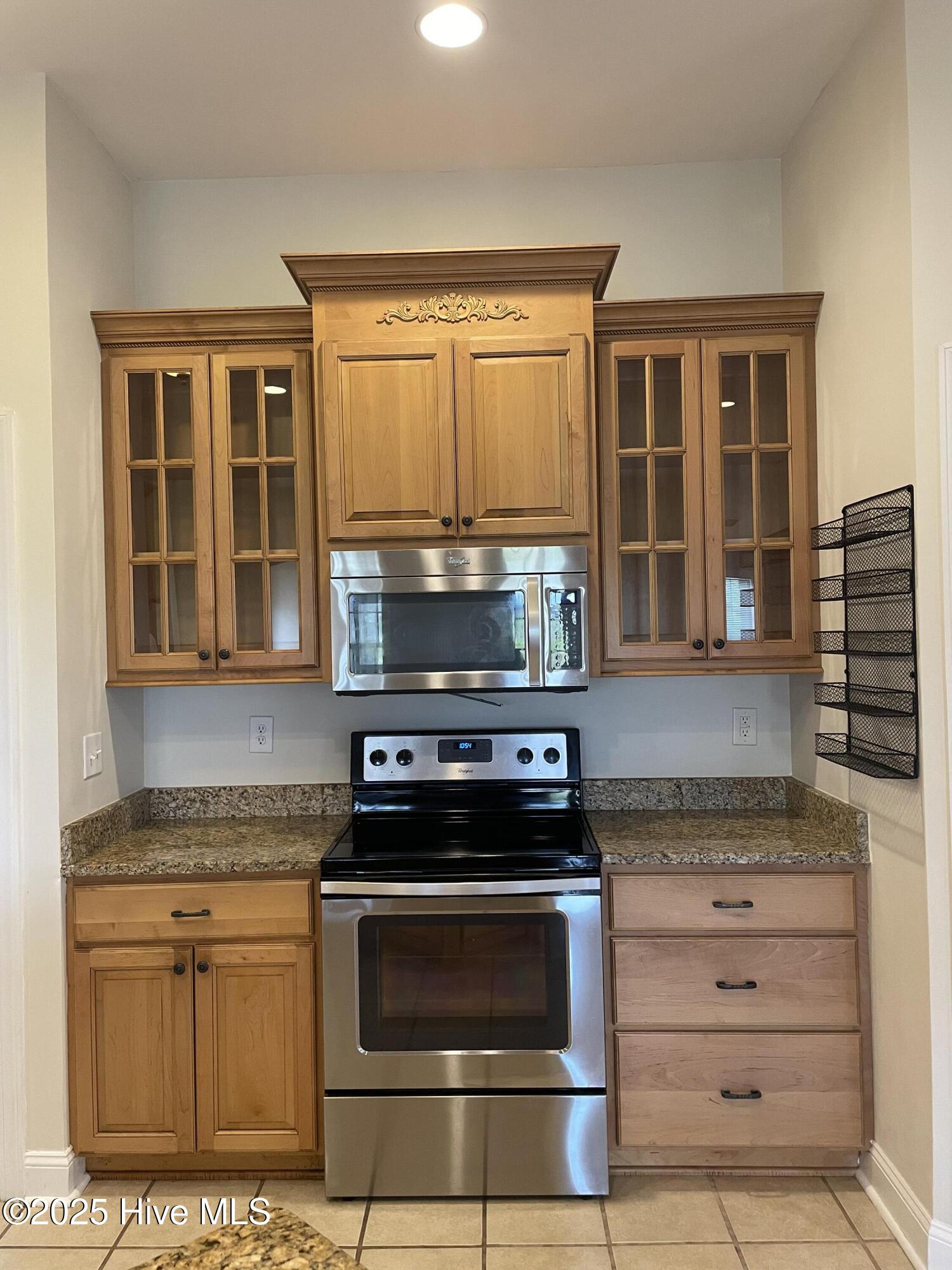 100547248 | Photo 11