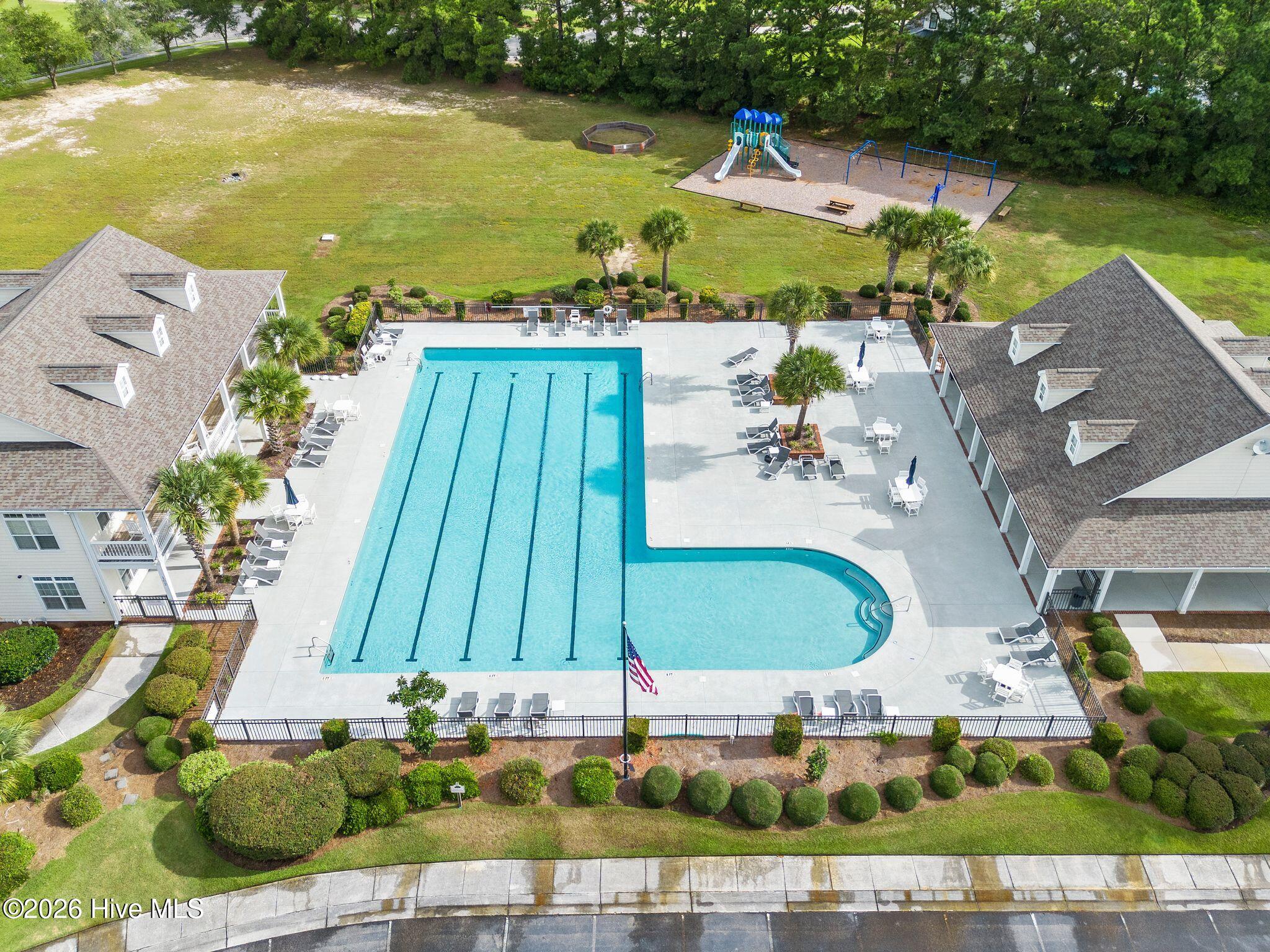 100567627 | Photo 19