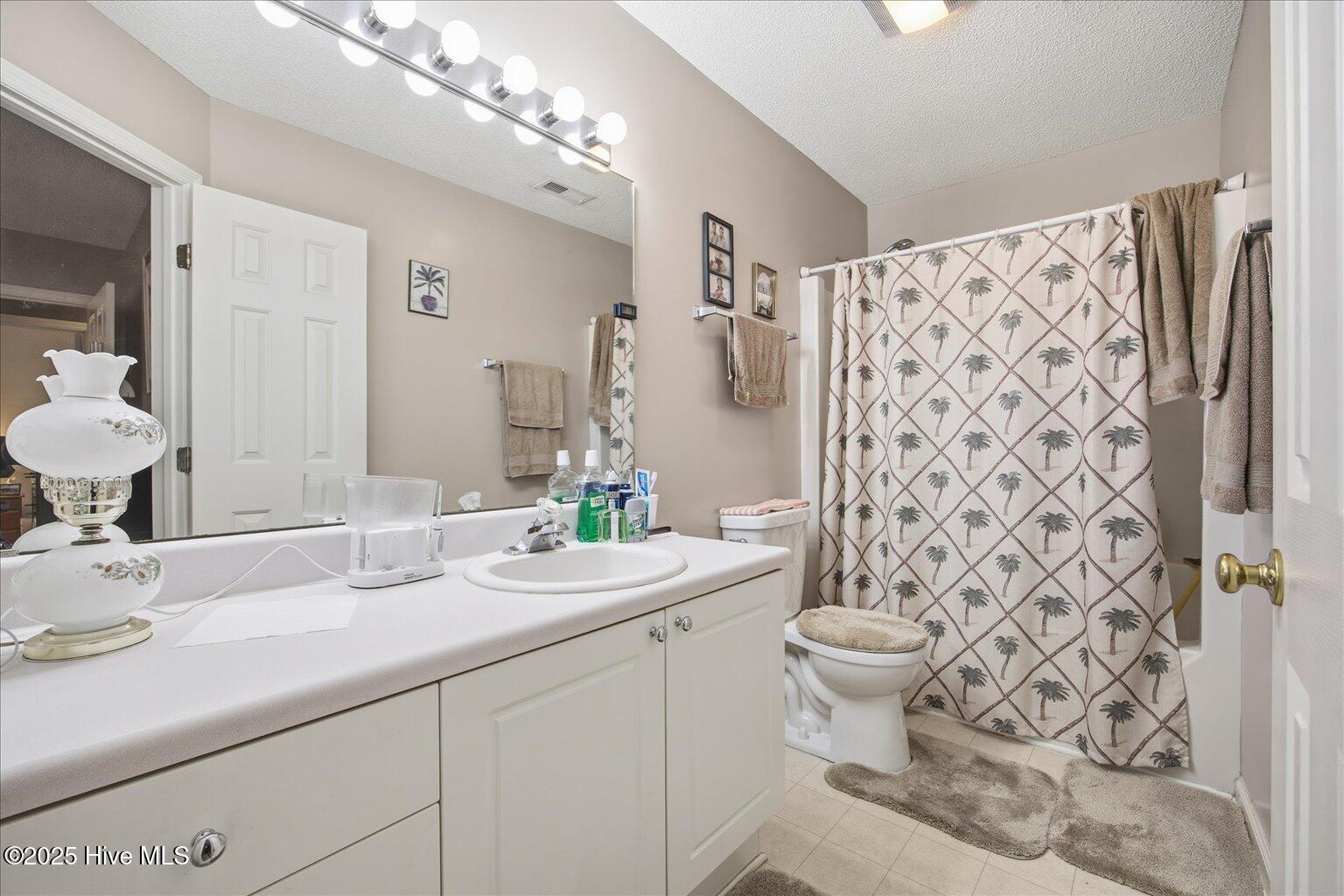 100543626 | Photo 23