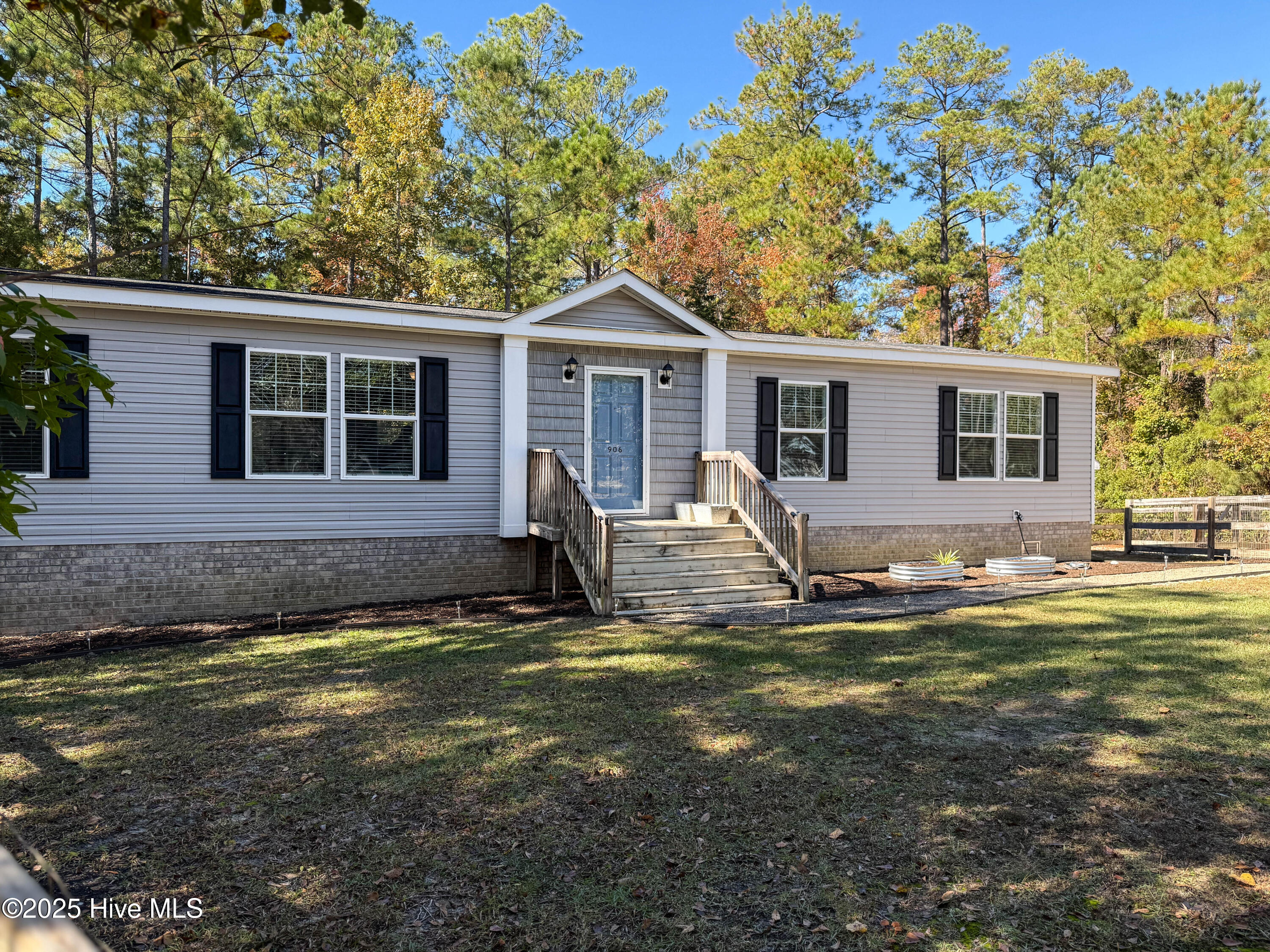 100540094 | Photo 72