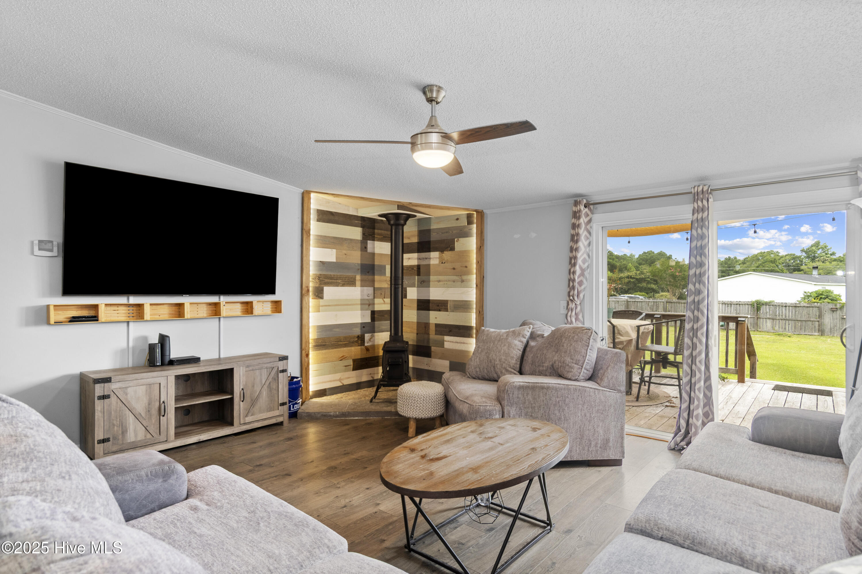 100517540 | Photo 22