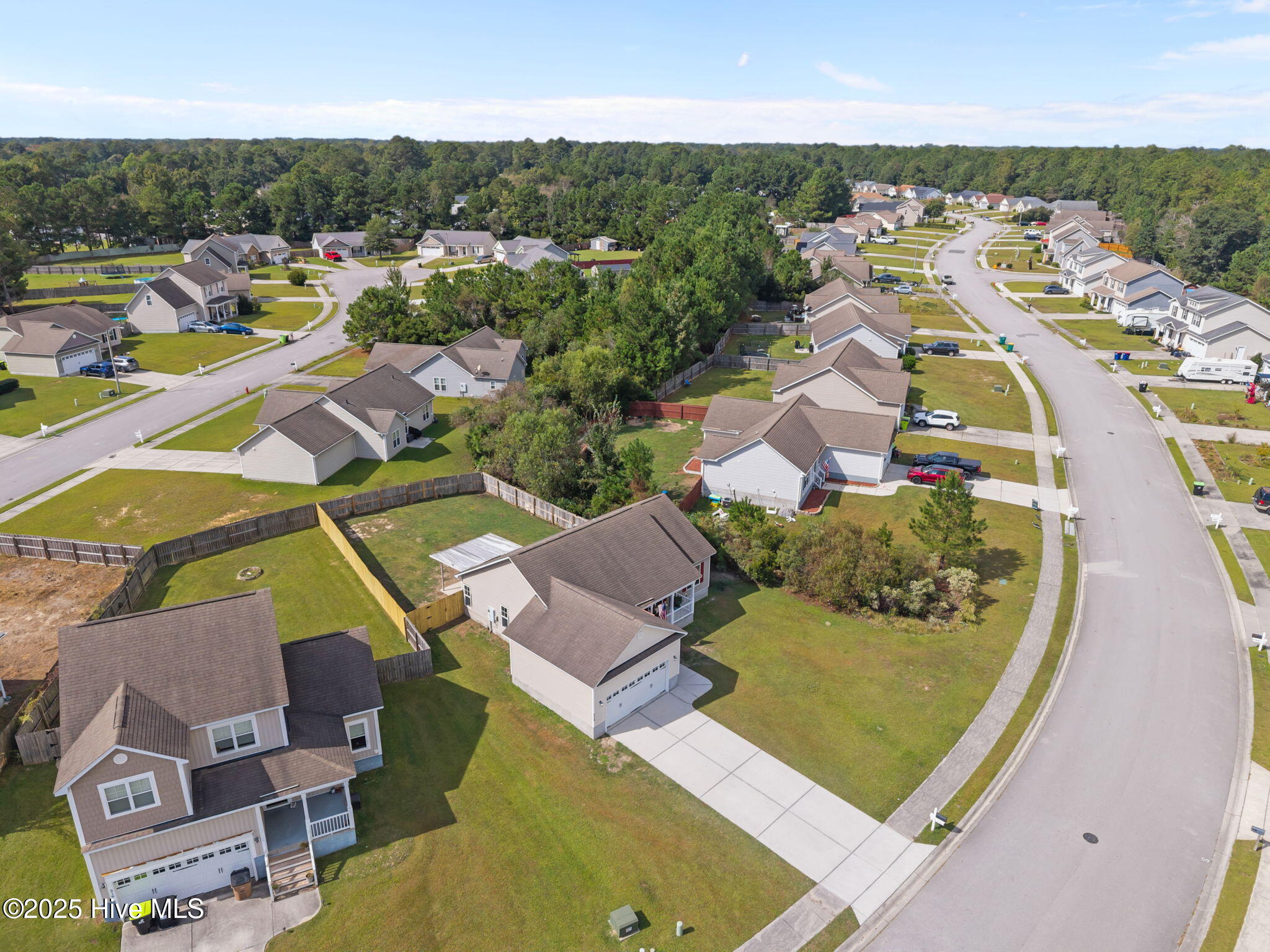 100530161 | Photo 29