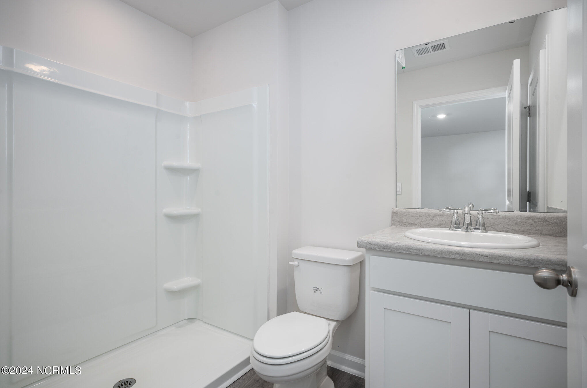 100555088 | Photo 11