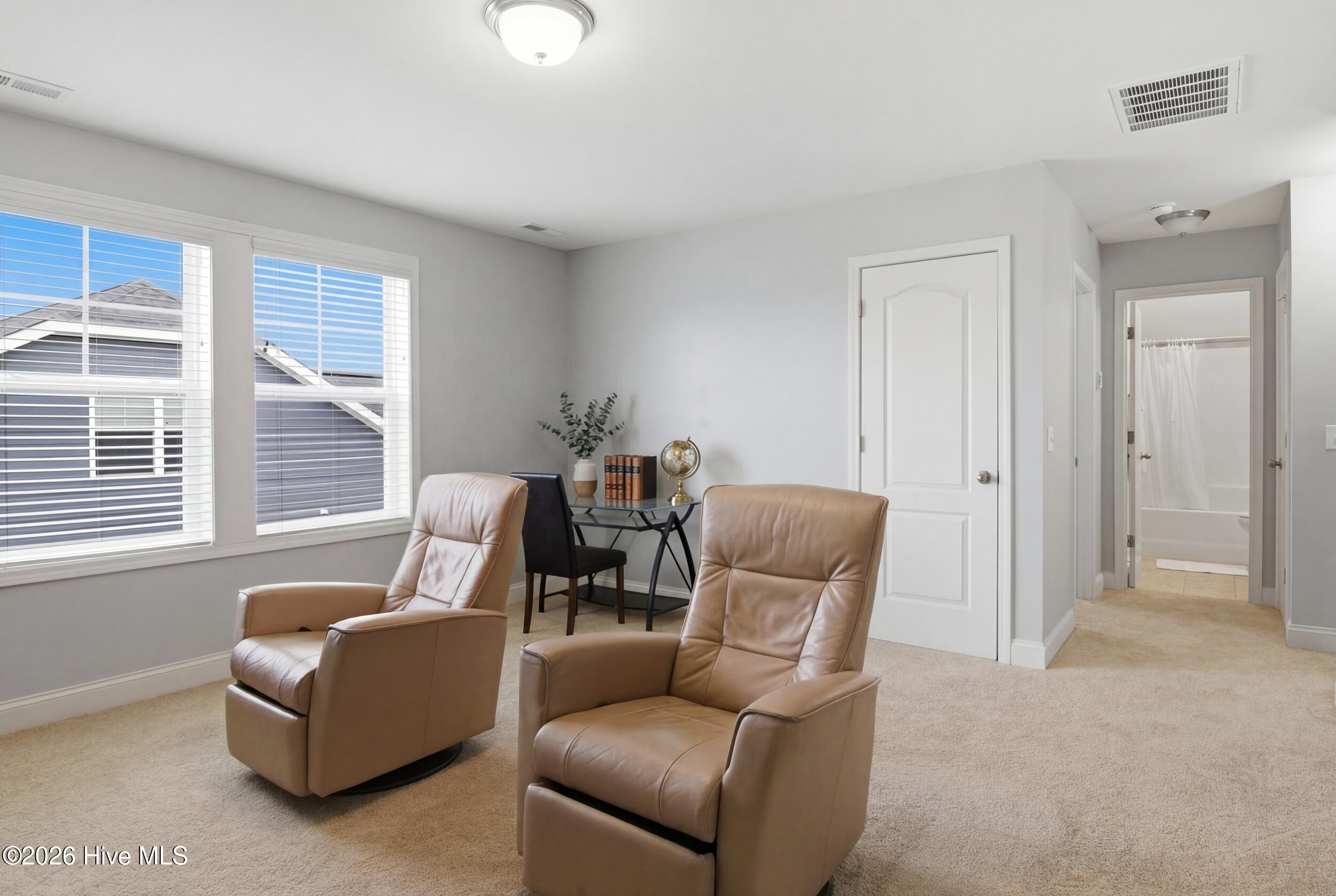 100556252 | Photo 45