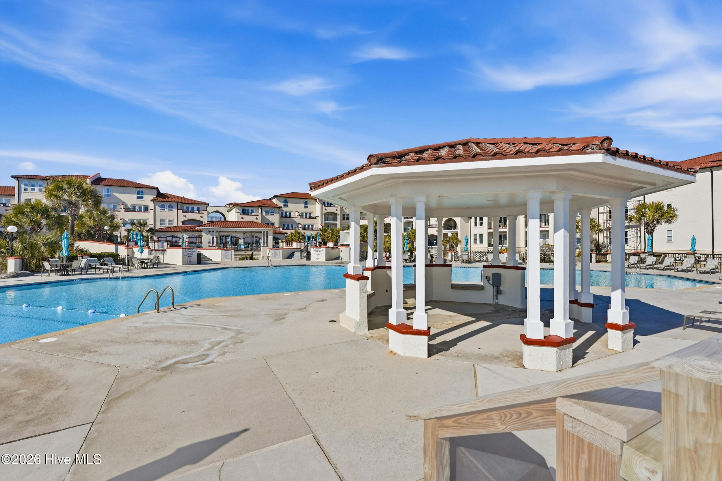 100560519 | Photo 45