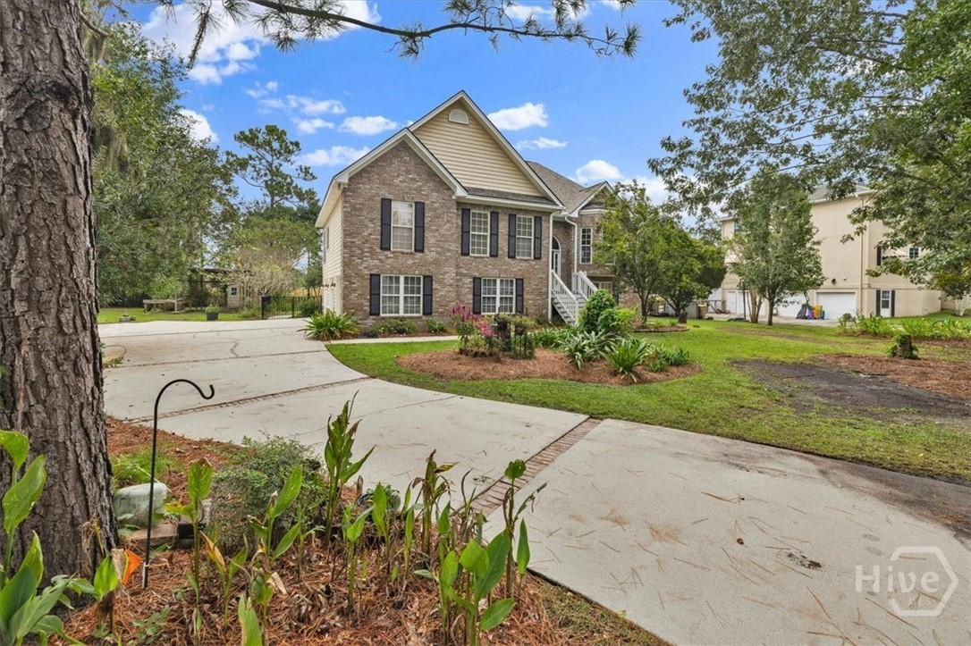 Photo 1 of Single family home for sale at 187 Sterling Woods Dr, Richmond Hill, GA 31324 | MLS# SA362651 | Listing updated on 2026-10-08