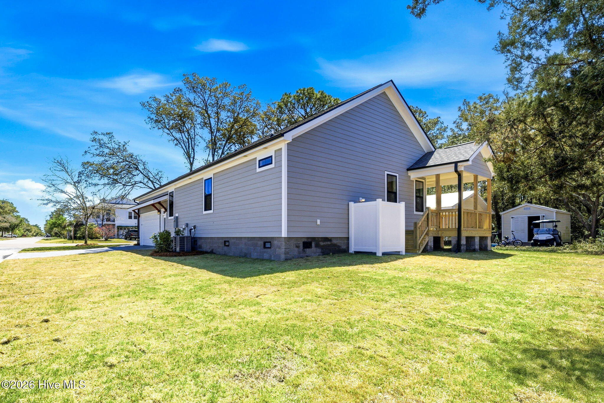 100565030 | Photo 54