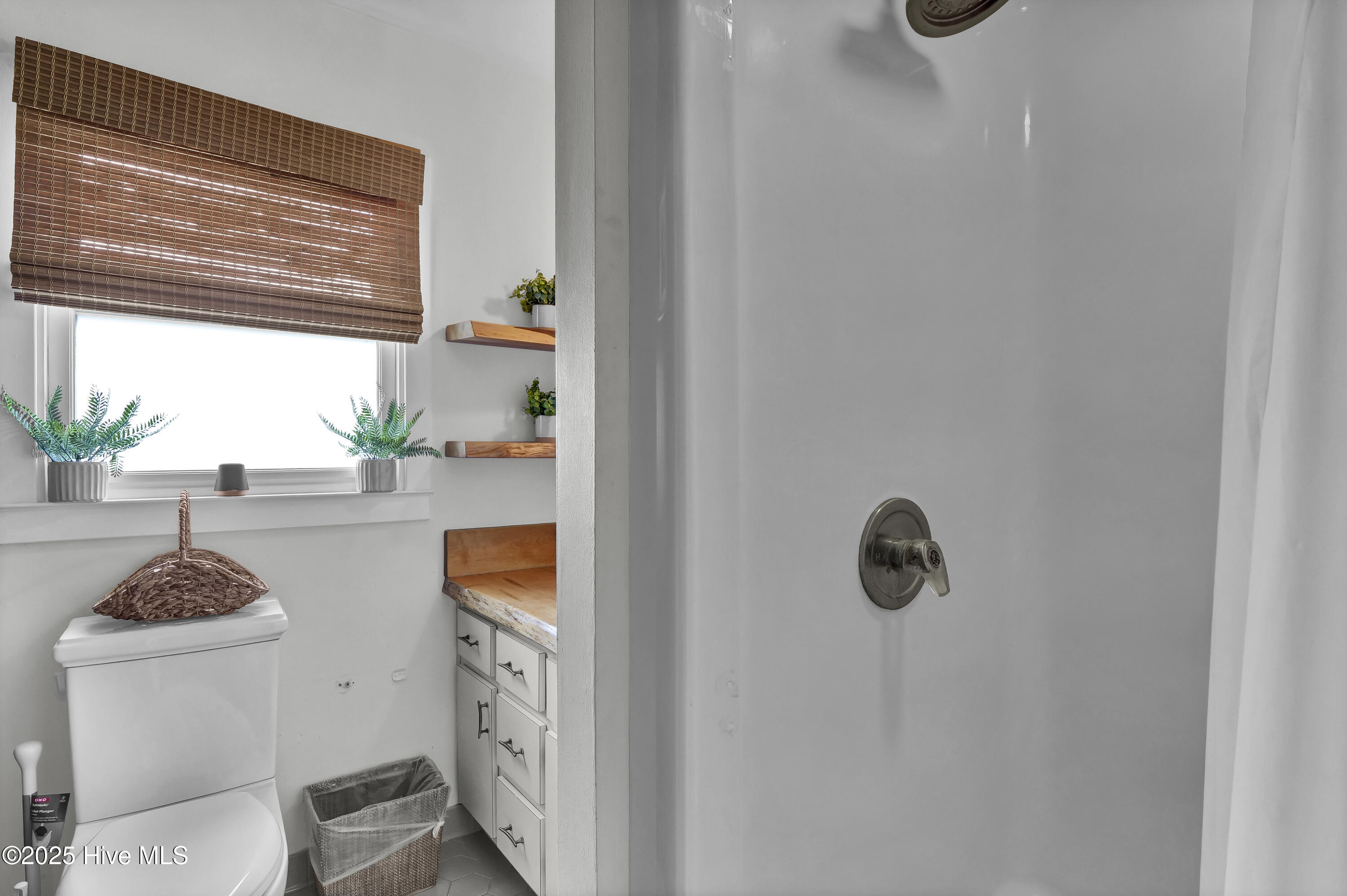 100524667 | Photo 27