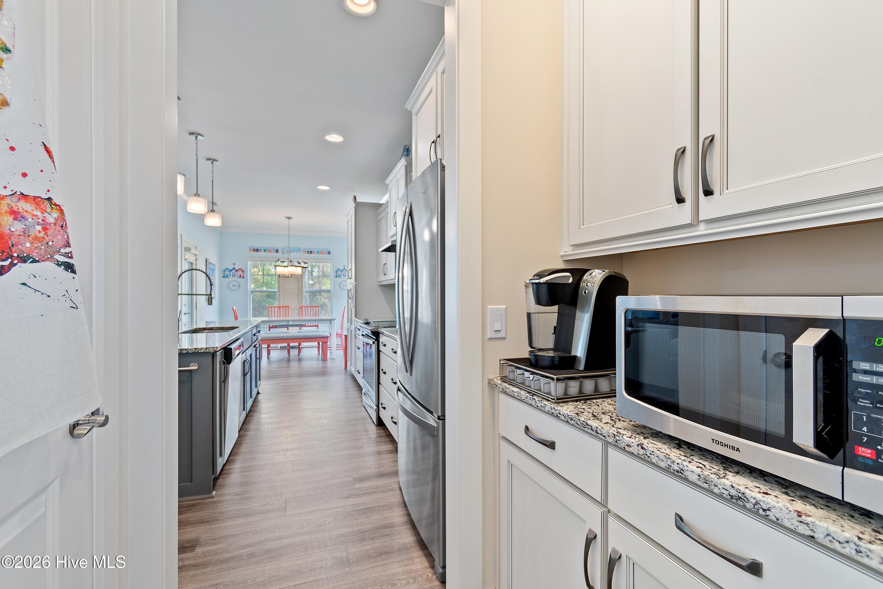 100557254 | Photo 19