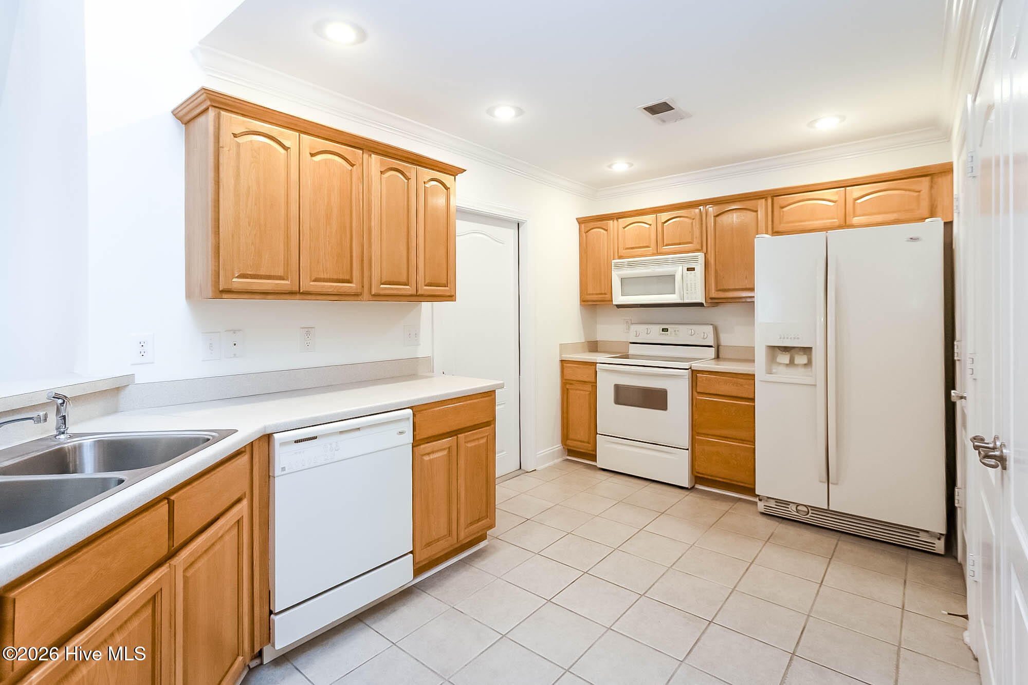 103 Treasure Cove,Newport
