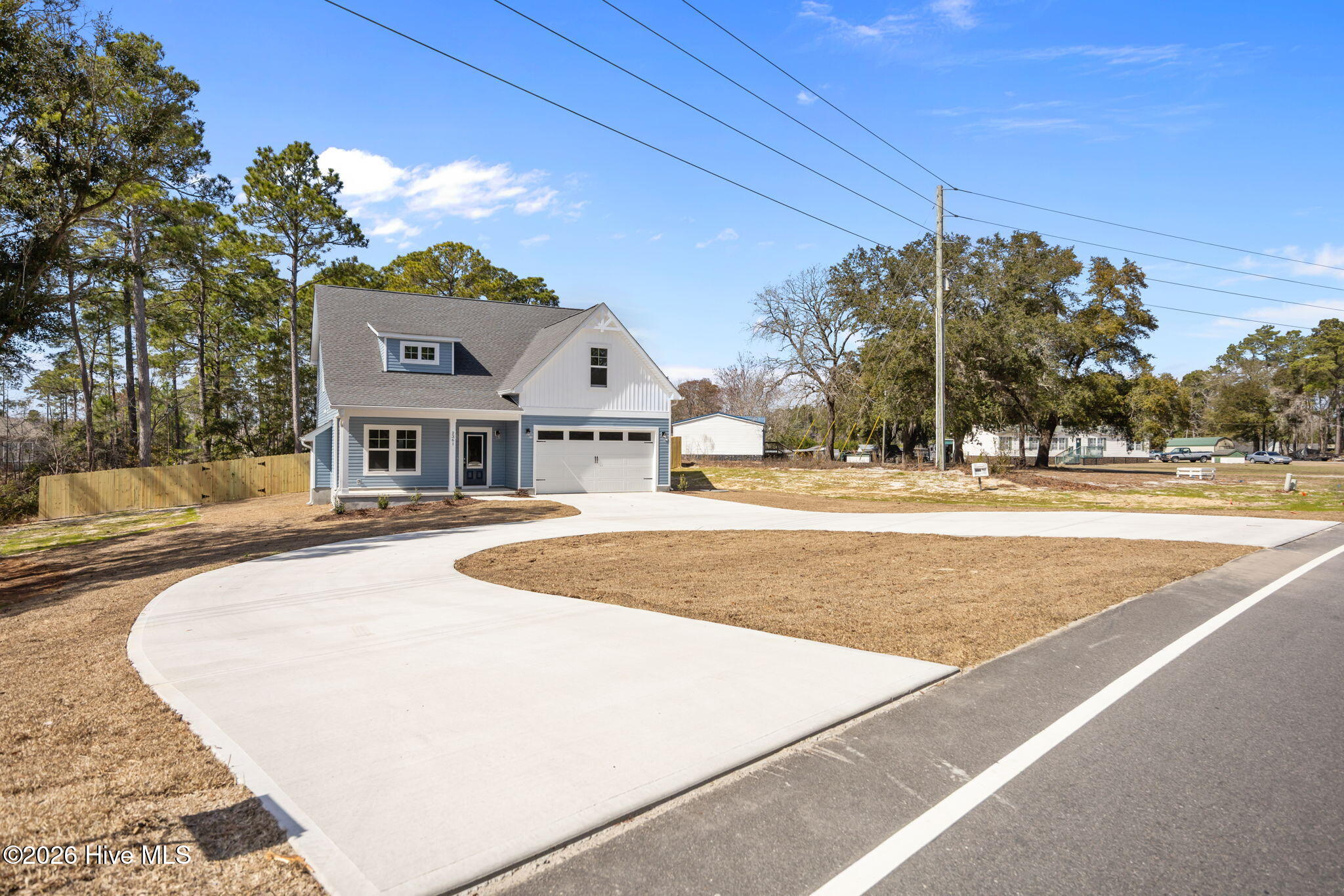 100528702 | Photo 44